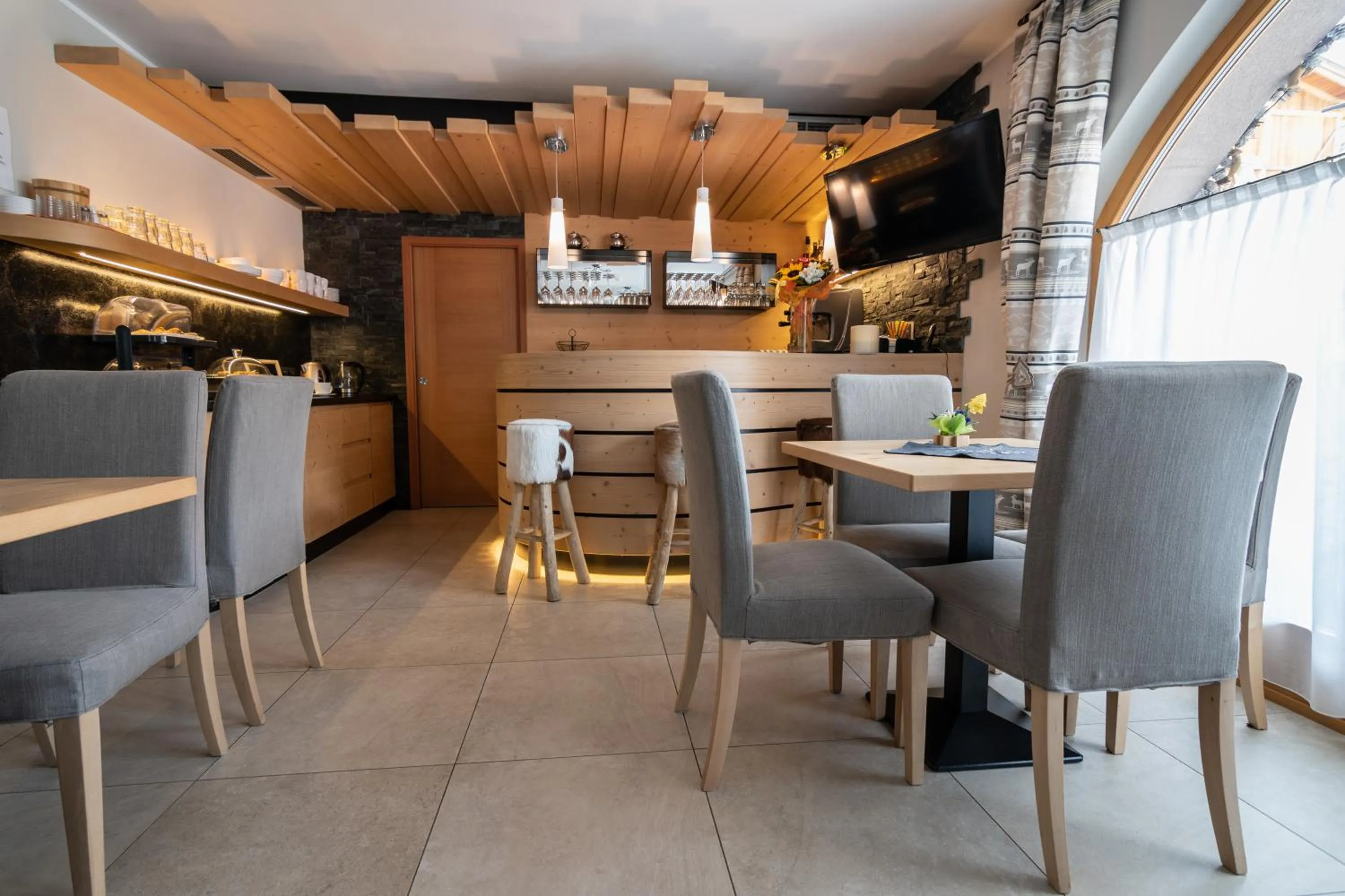 Lounge or bar in Aparthotel Dolomites Living&Relax