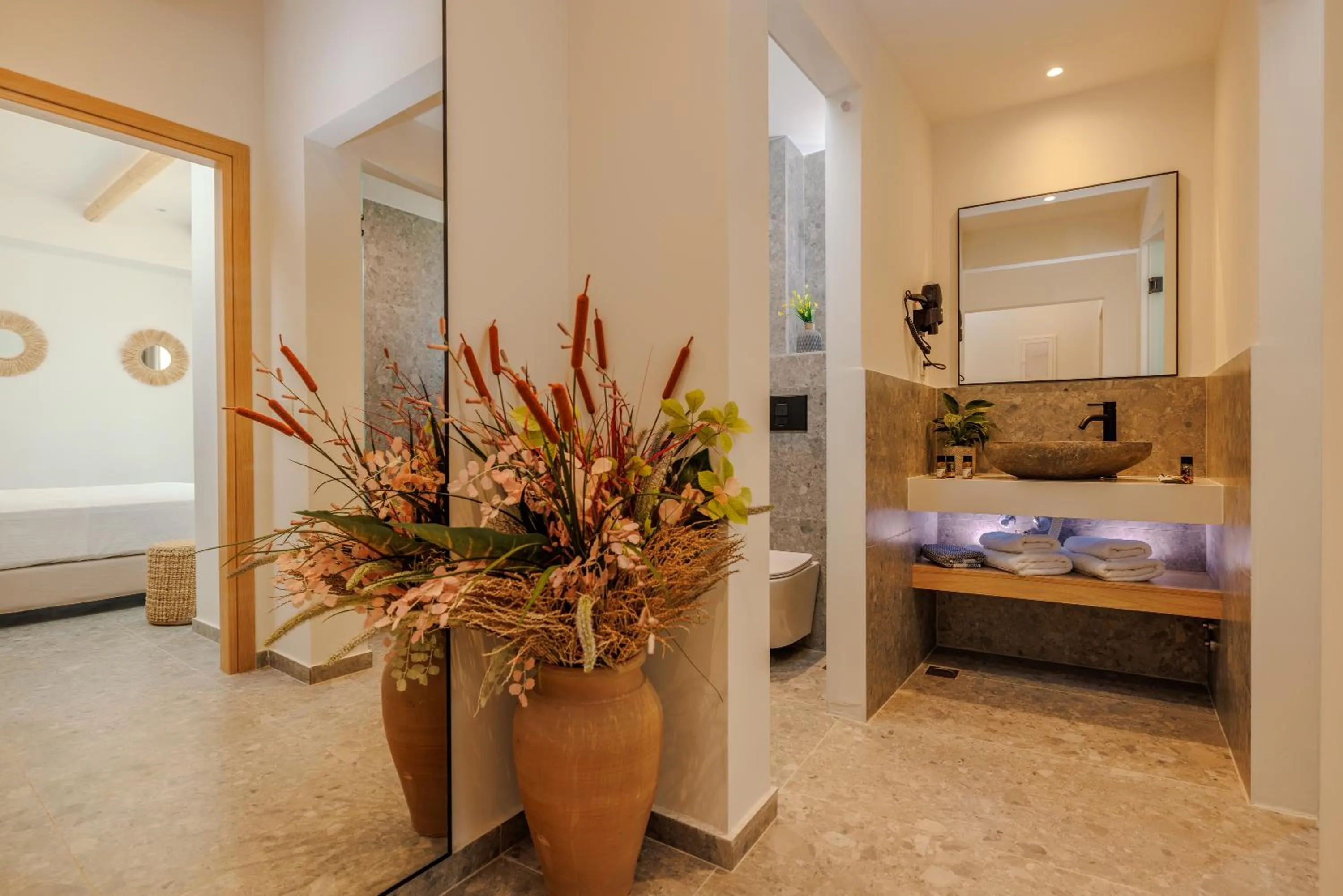 Photo of the whole room, Bed in Soho SeaFront Suites