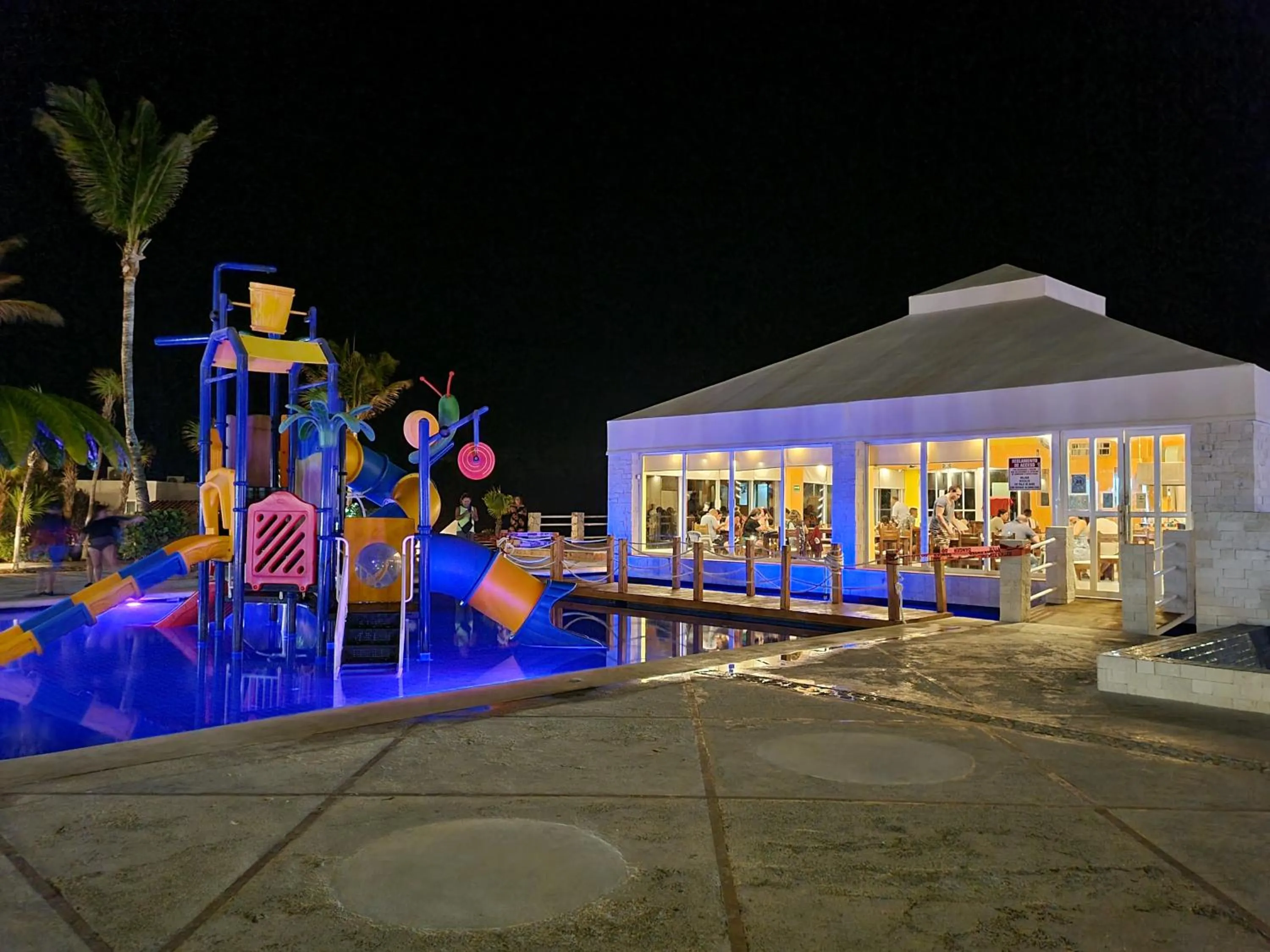 Swimming pool in Apartment Ocean Front Cancun
