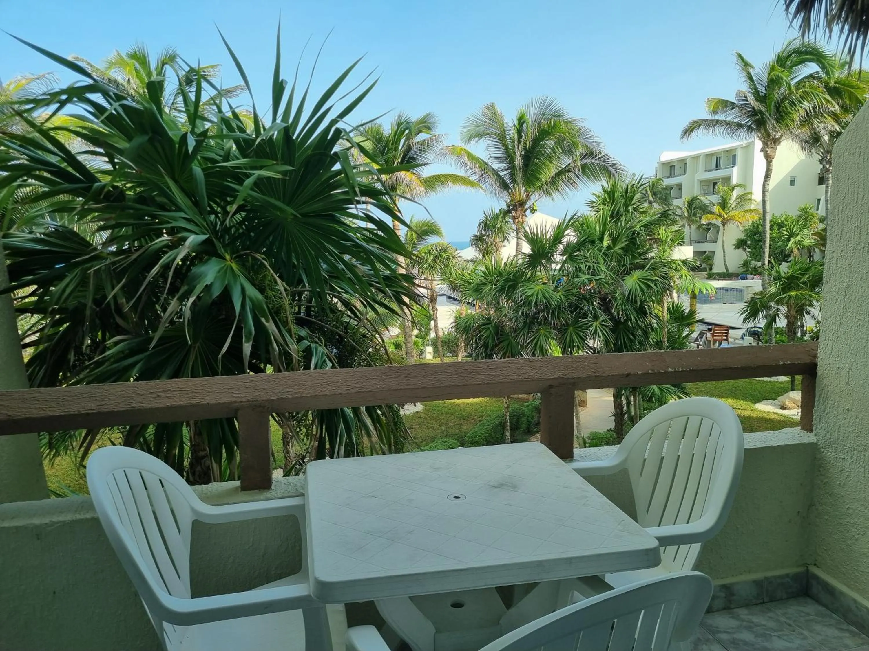 Swimming pool in Apartment Ocean Front Cancun