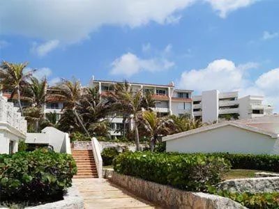 Property building in Apartment Ocean Front Cancun