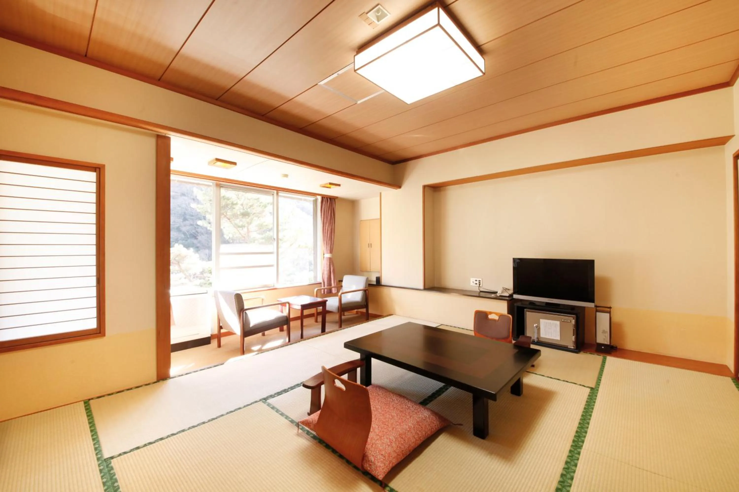 Photo of the whole room in Shimobe Hotel