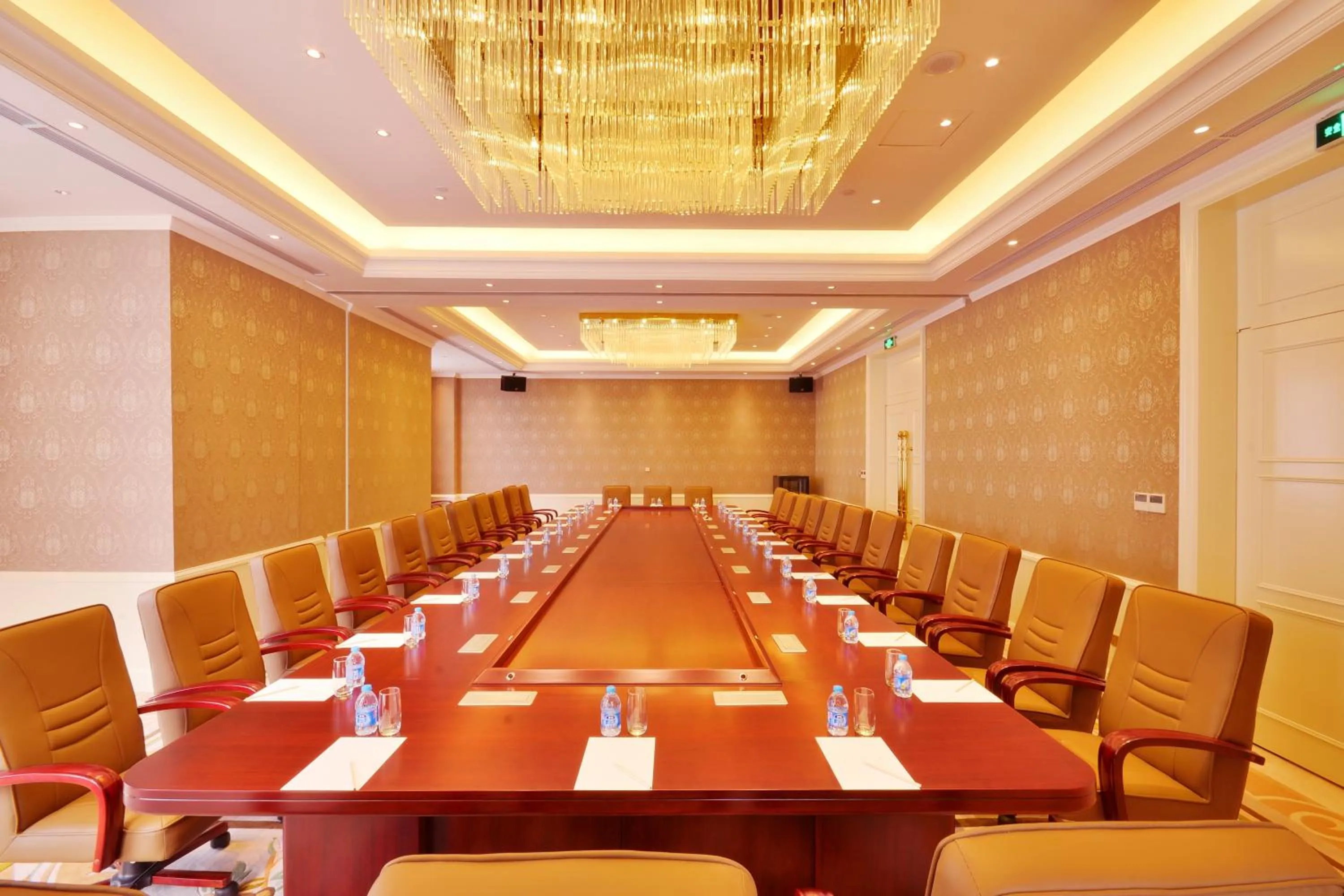Business facilities in Urban Island Hotel Shanghai