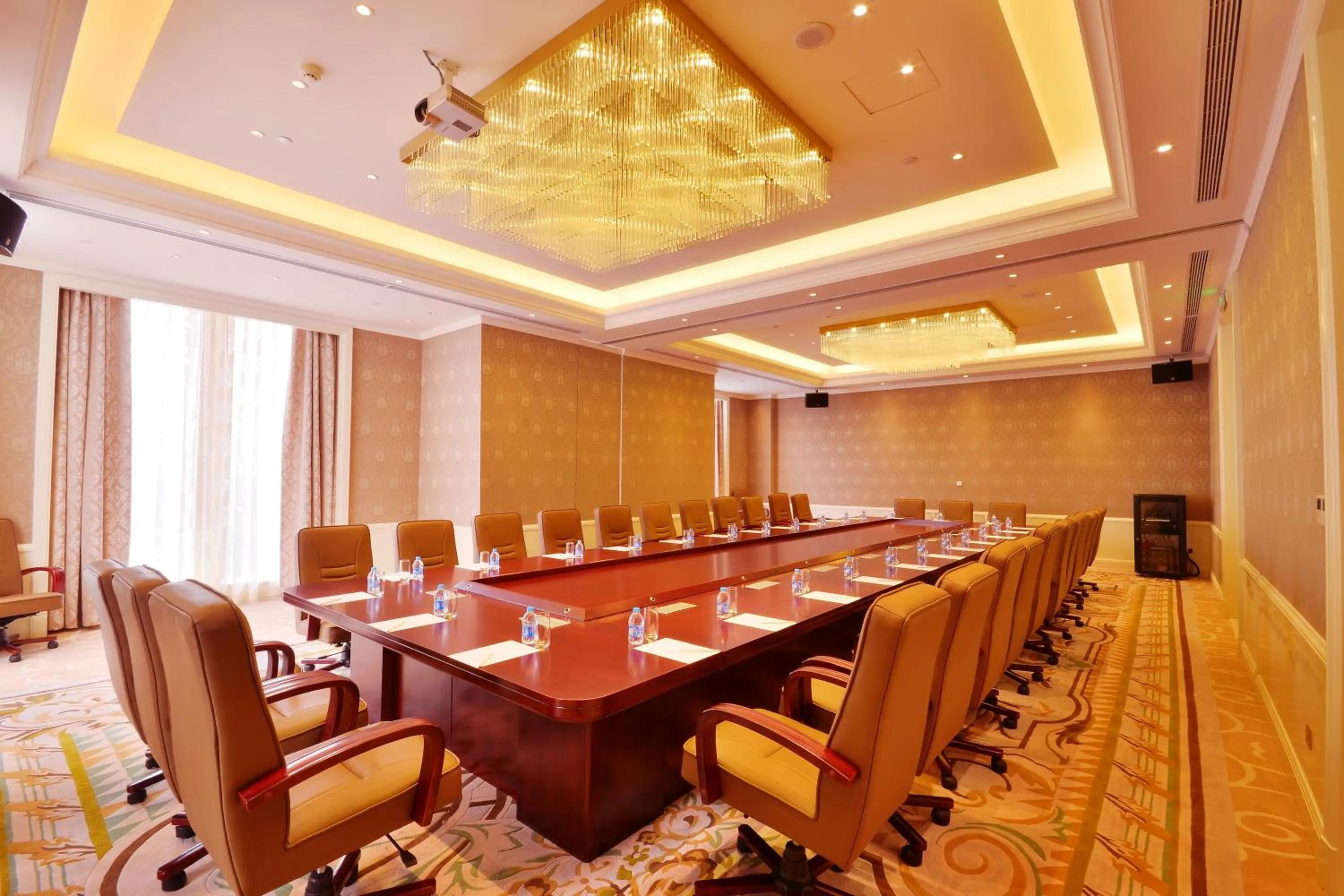 Business facilities in Urban Island Hotel Shanghai