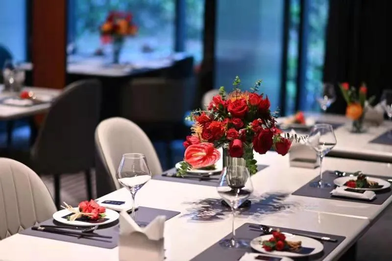 Restaurant/places to eat in Evergreen Laurel Hotel, Shanghai