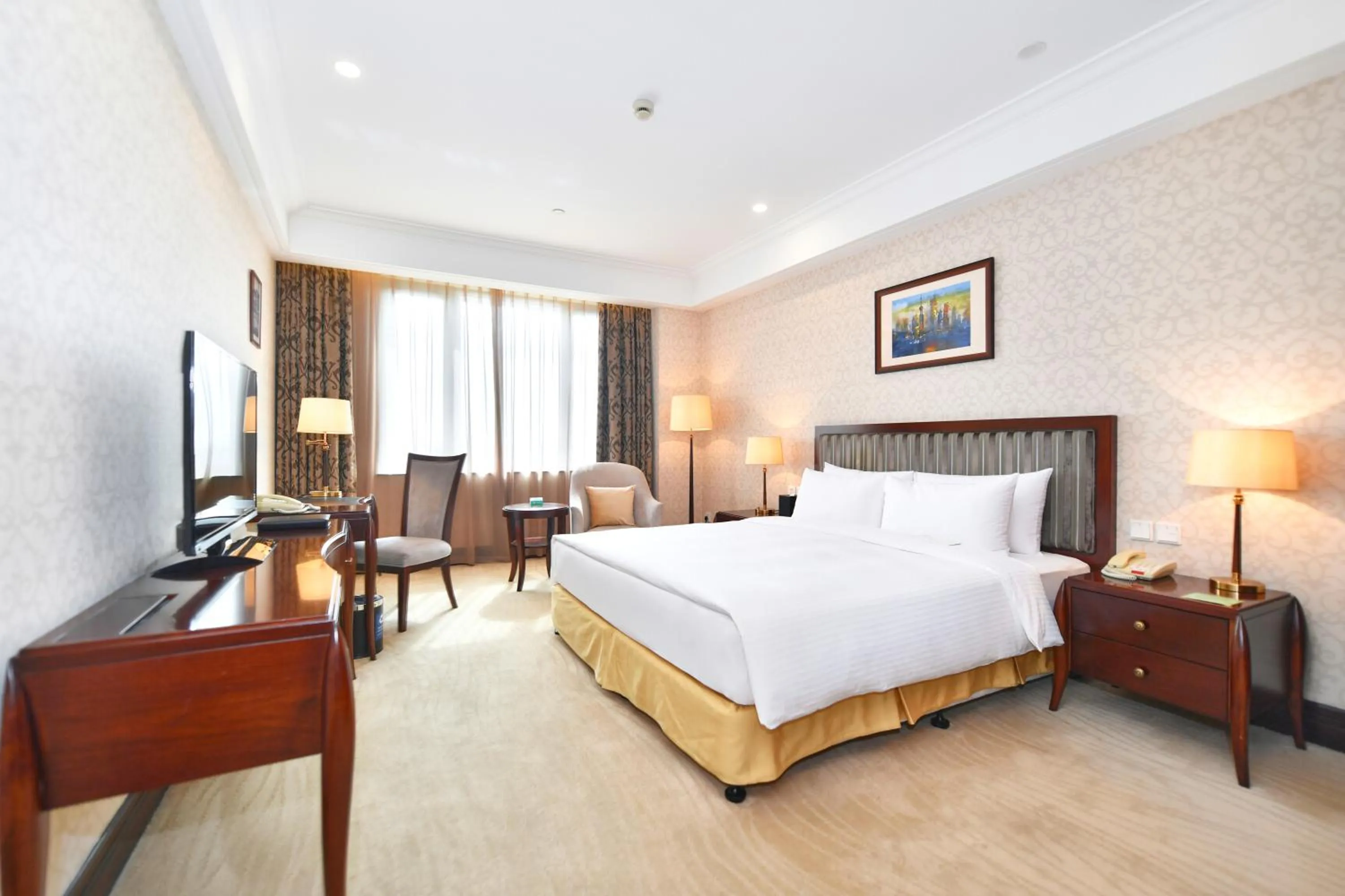 Bed in Evergreen Laurel Hotel, Shanghai