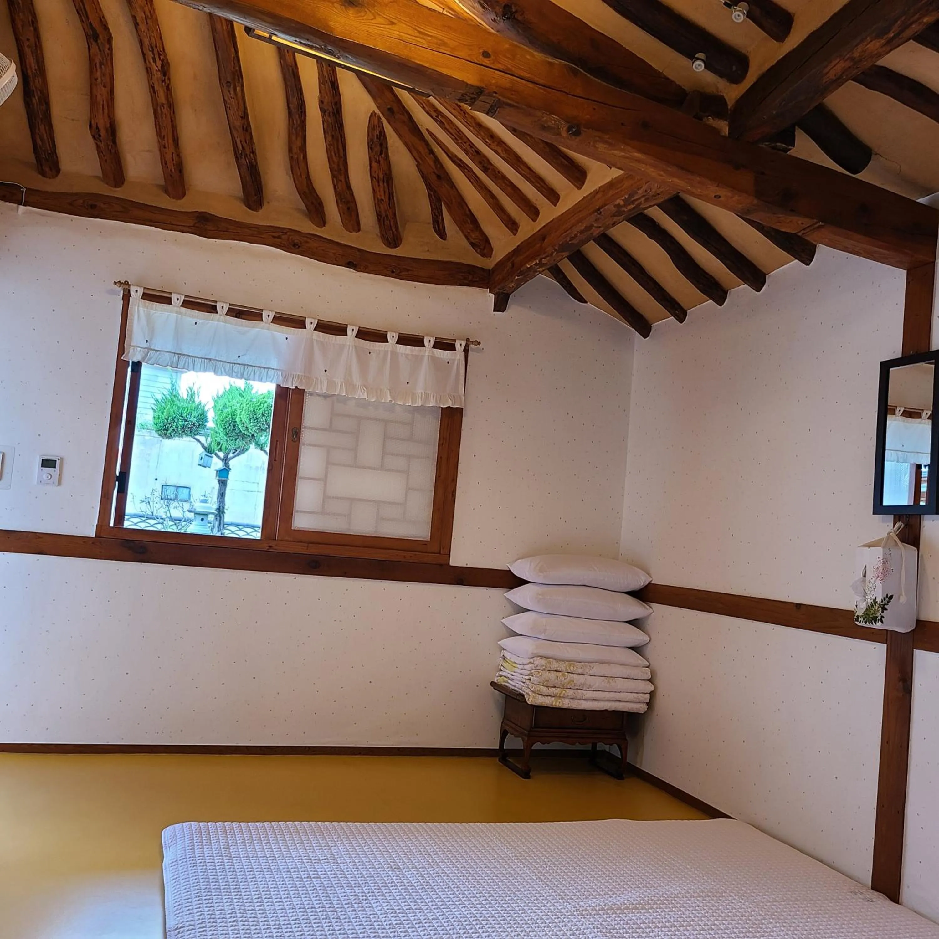 Bed in Hanok Raon