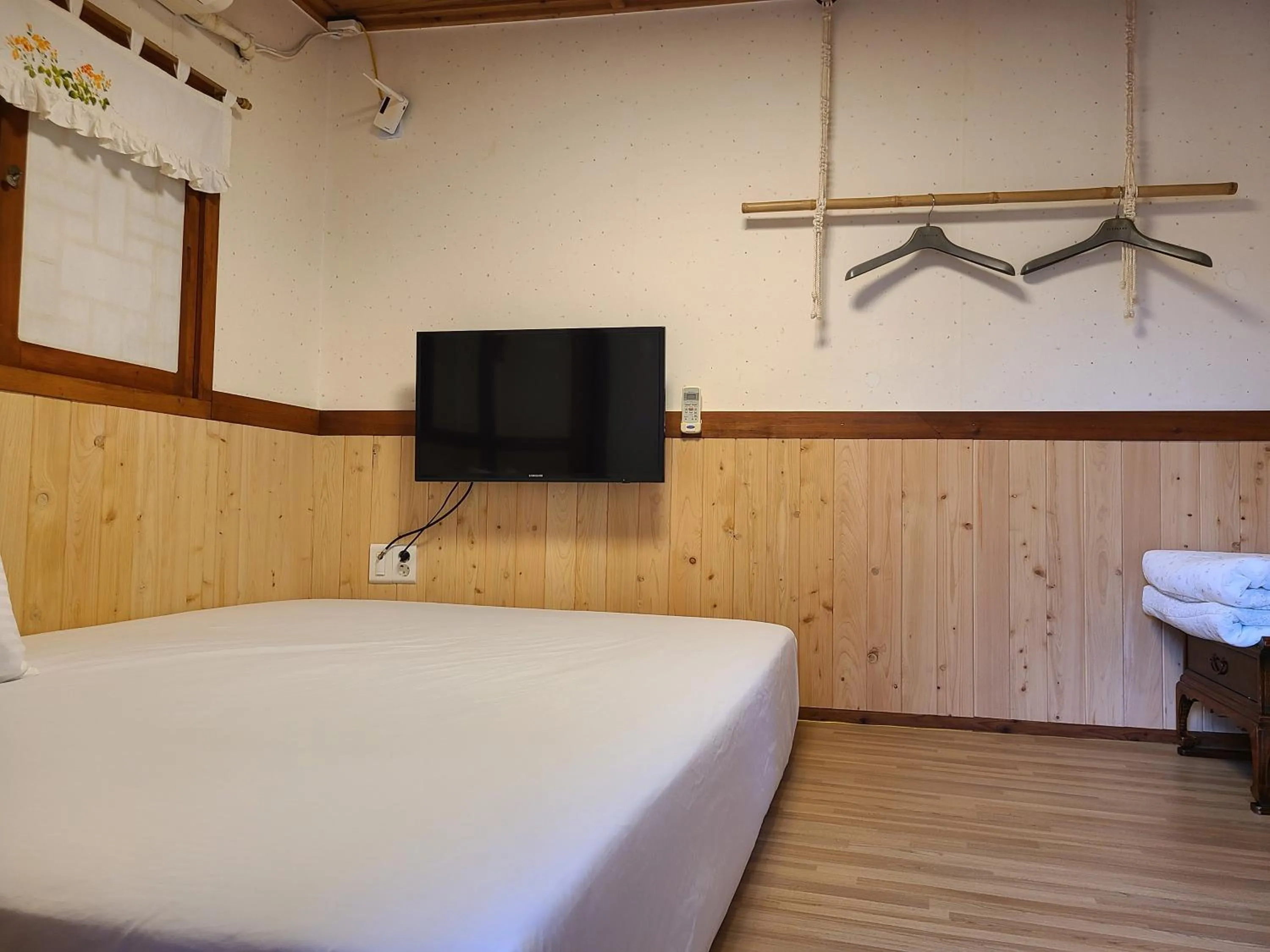 Bed in Hanok Raon