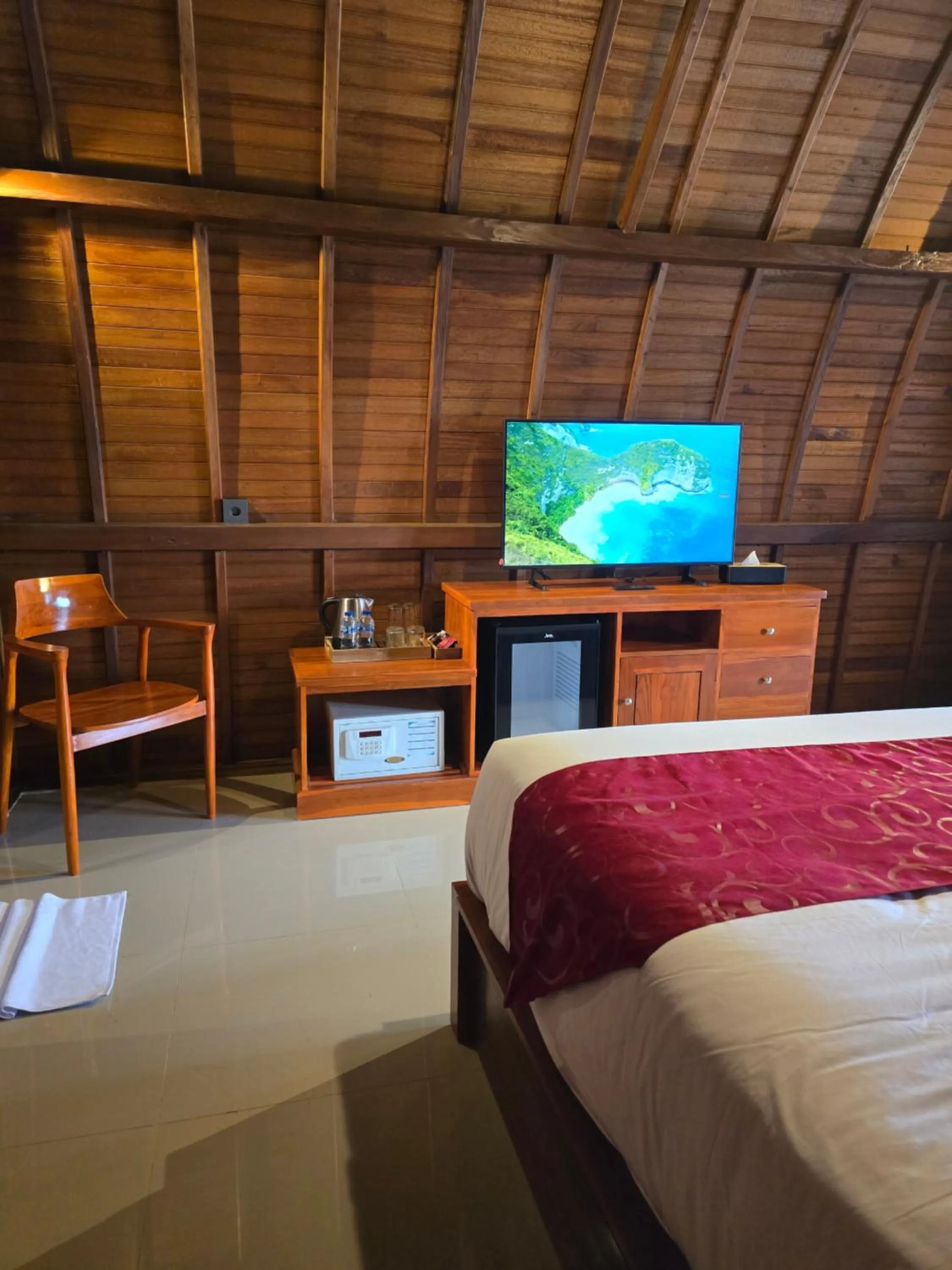 TV and multimedia, Bed in Dudu Cottage Nusa Penida