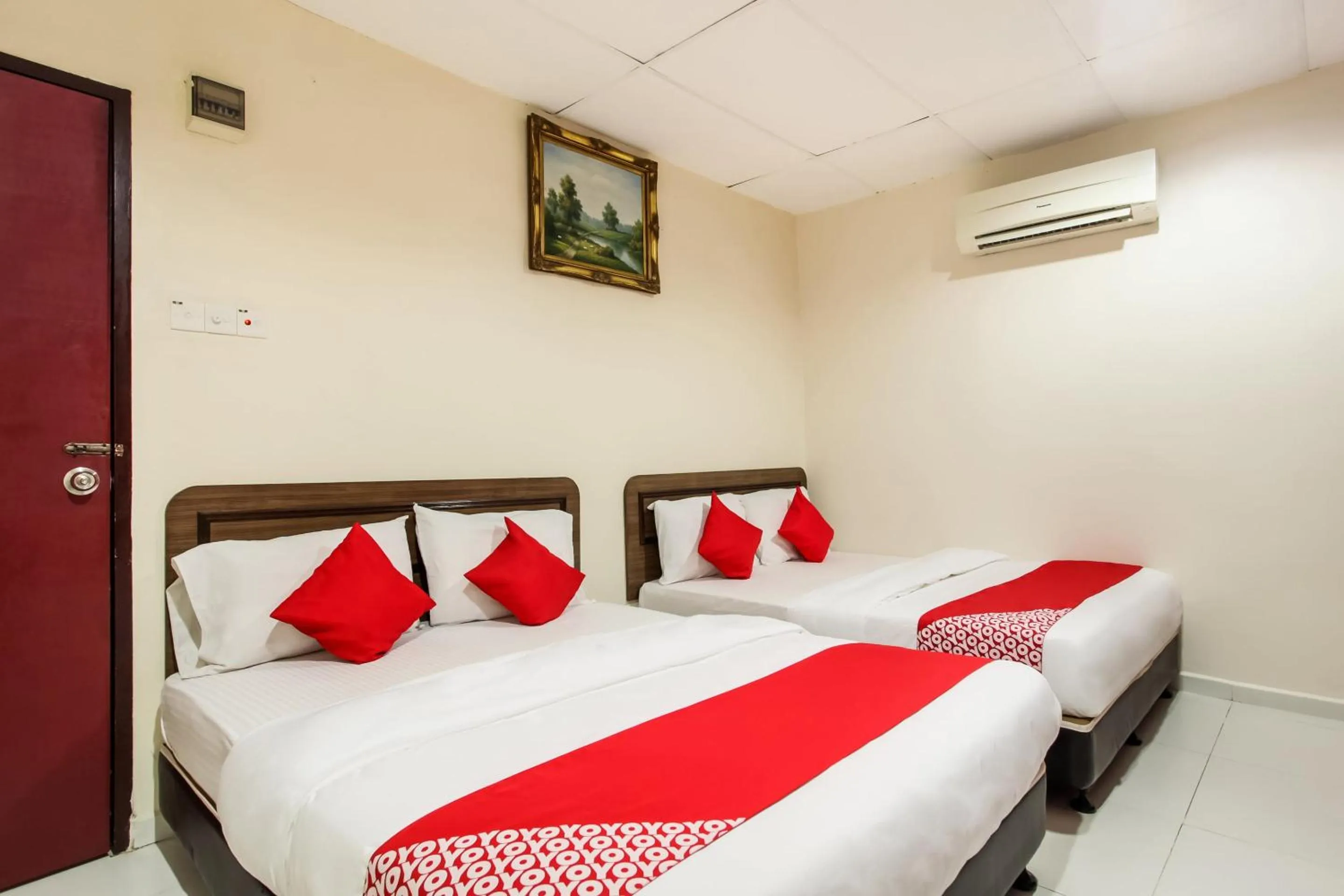 Bedroom, Bed in Super OYO 89427 Kavanas Hotel Taiping