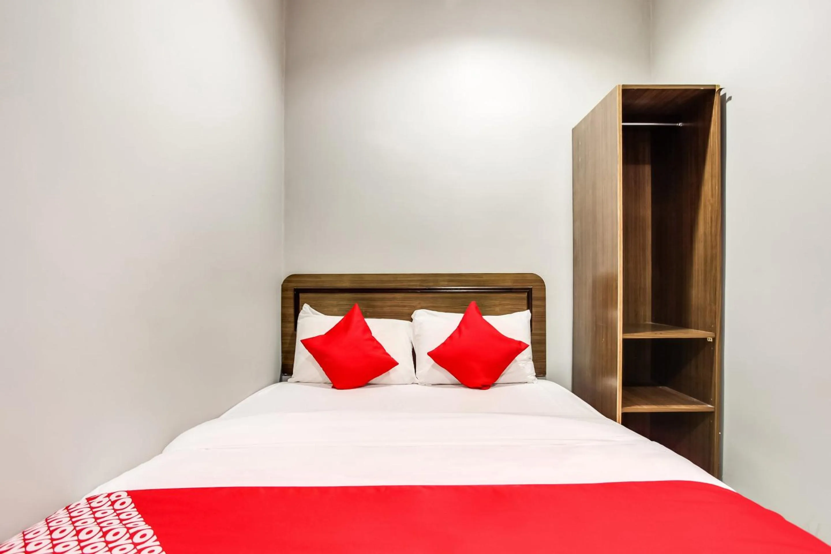 Bedroom, Bed in Super OYO 89427 Kavanas Hotel Taiping