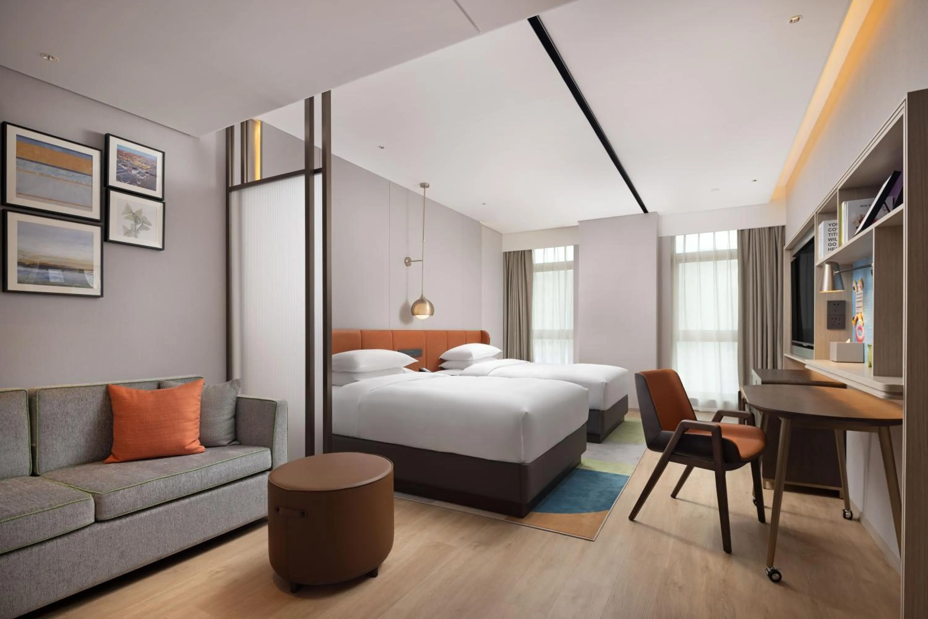 Bed in Home2 Suite by Hilton Binzhou Boxing