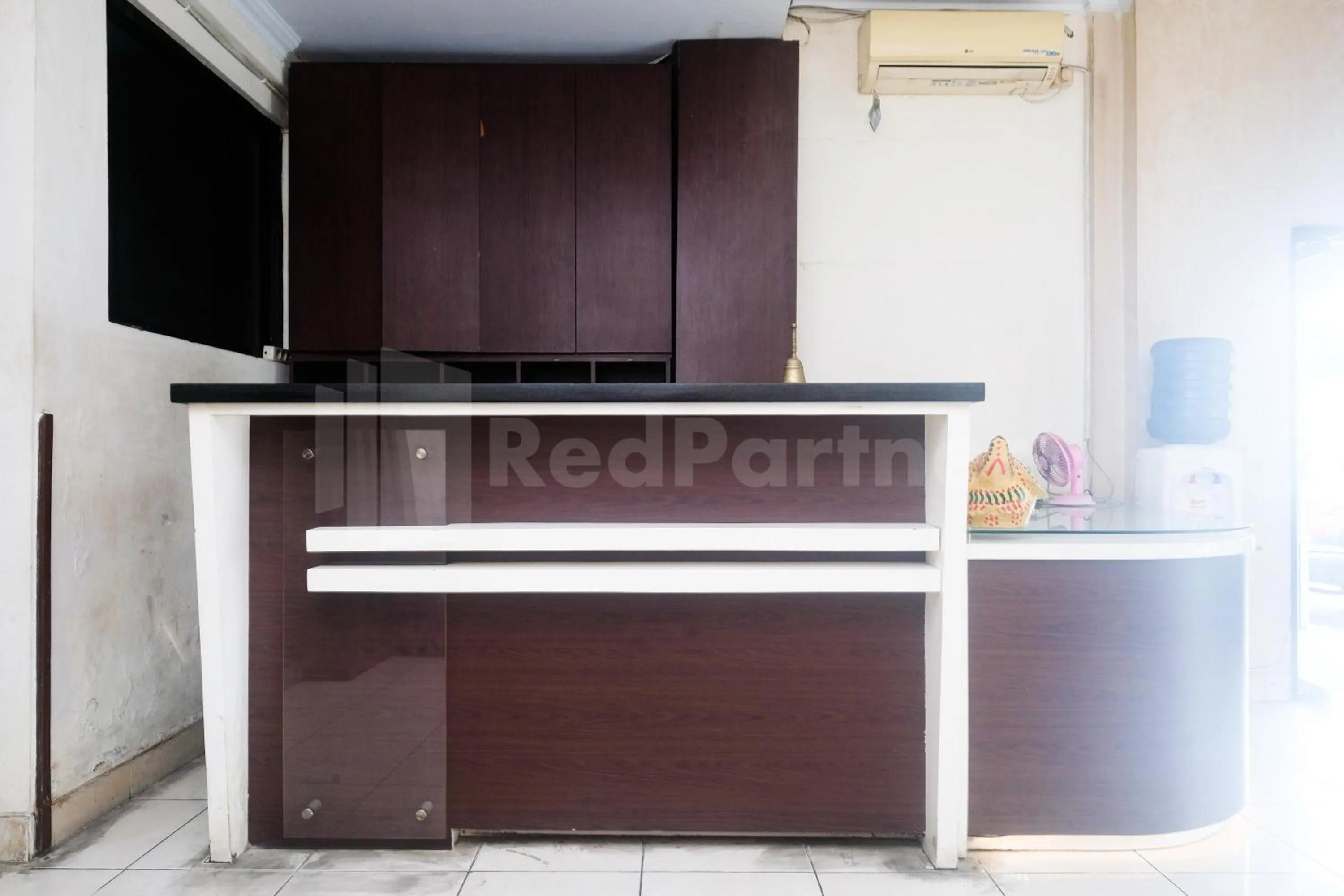 Lobby or reception in Bies Malioboro Hotel RedPartner