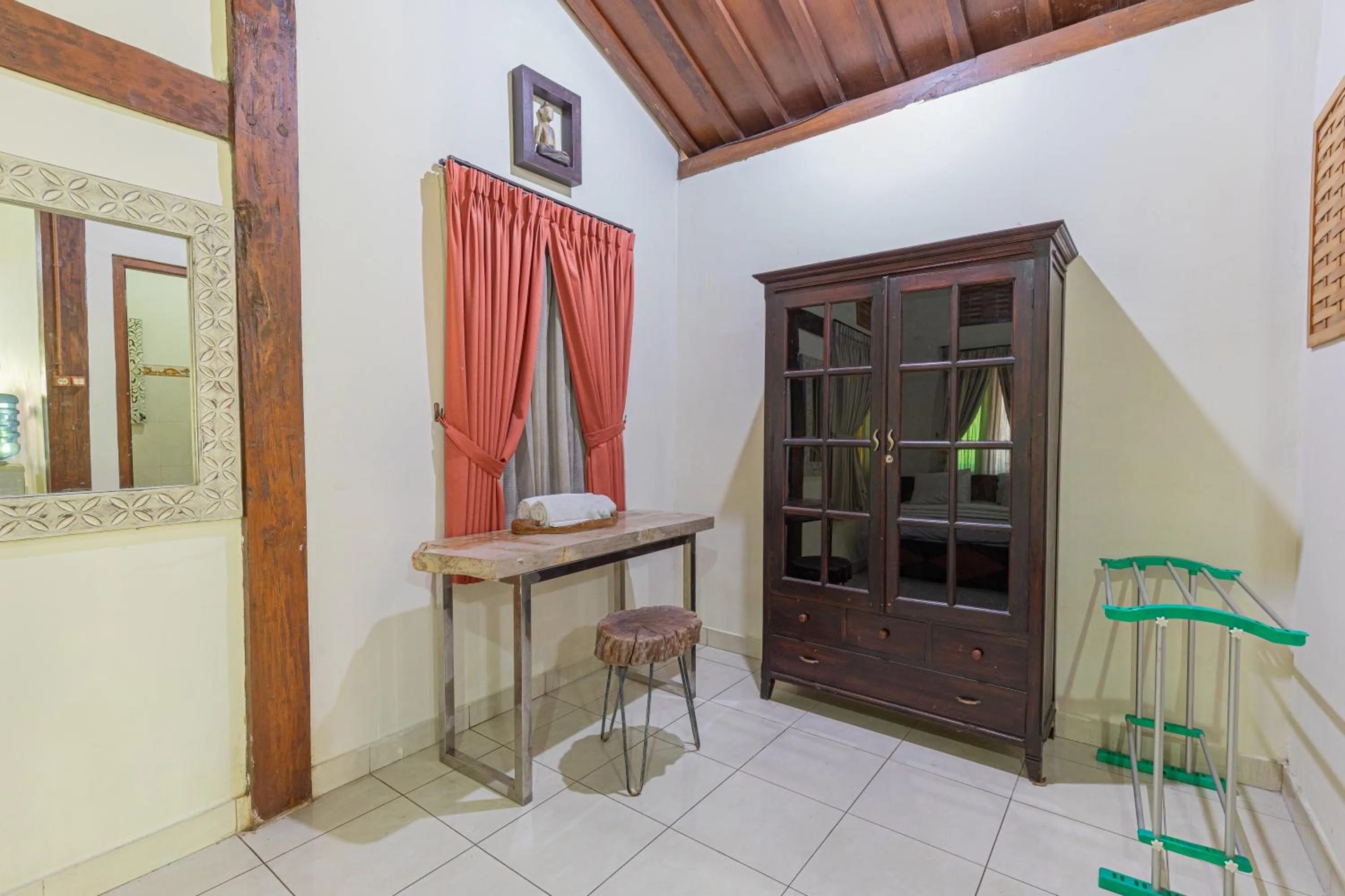 Area and facilities in Pondok Gajah Hotel