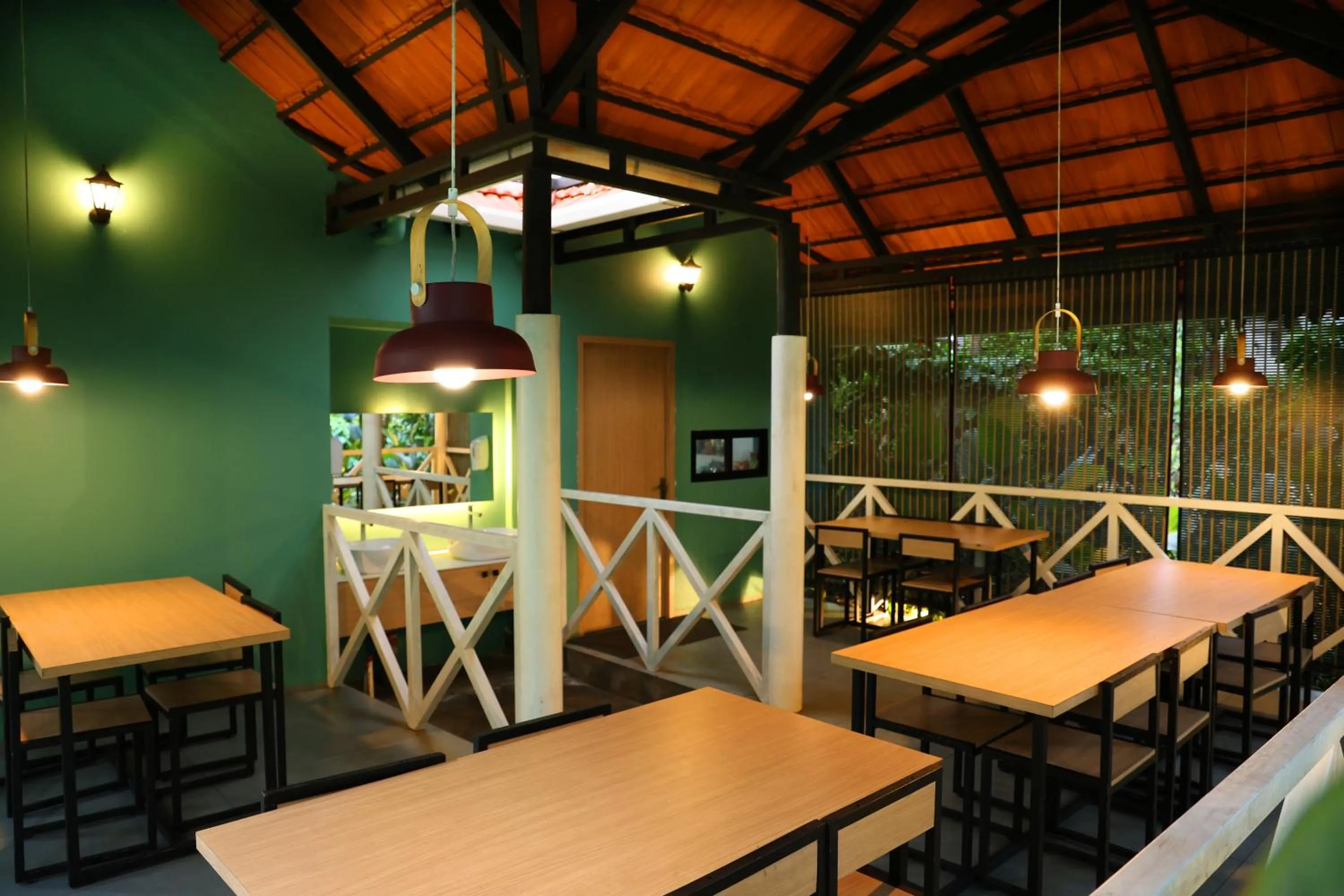 Restaurant/places to eat in Bay View Suites, Vythiri, Wayanad
