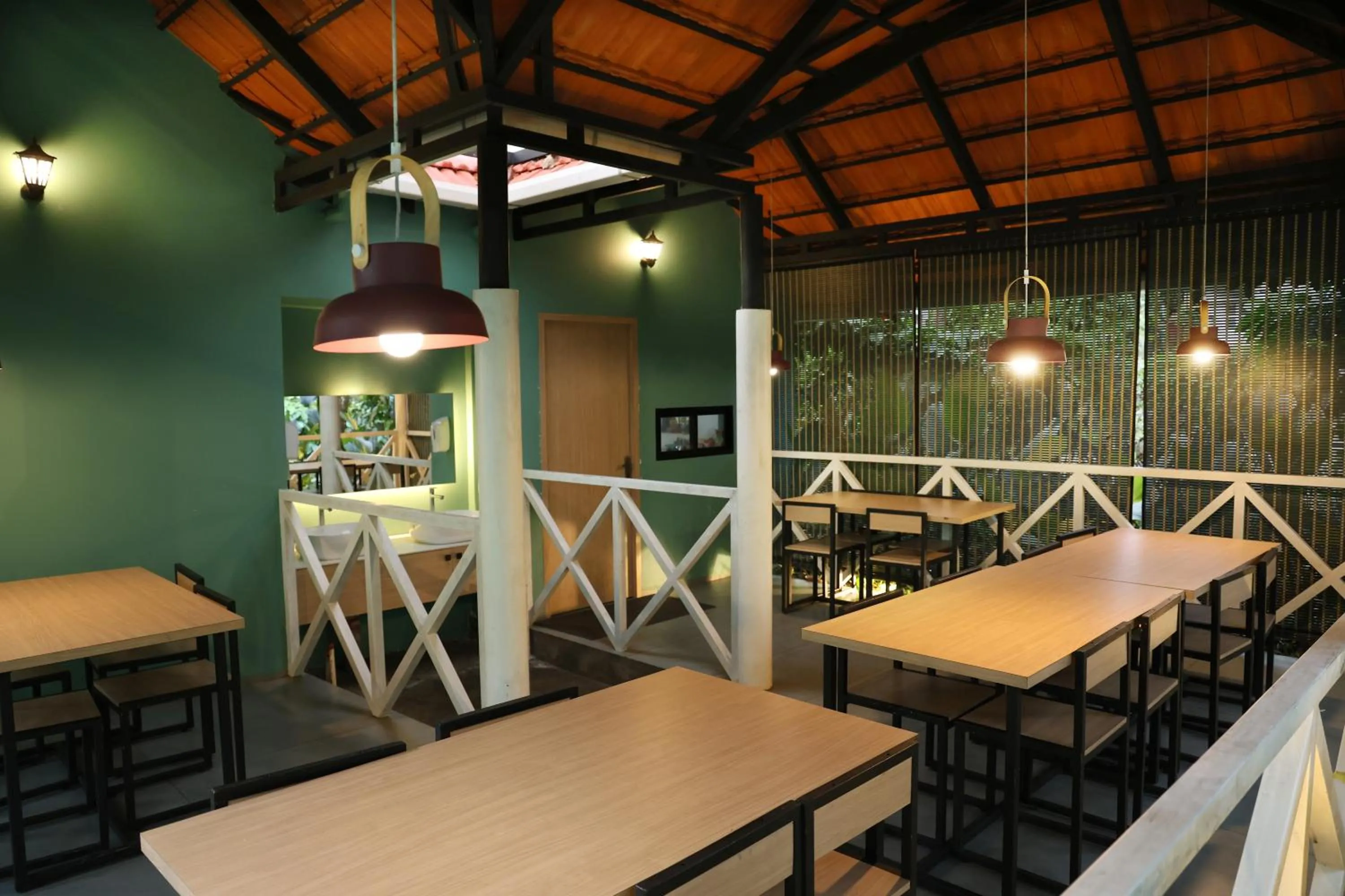 Restaurant/places to eat in Bay View Suites, Vythiri, Wayanad