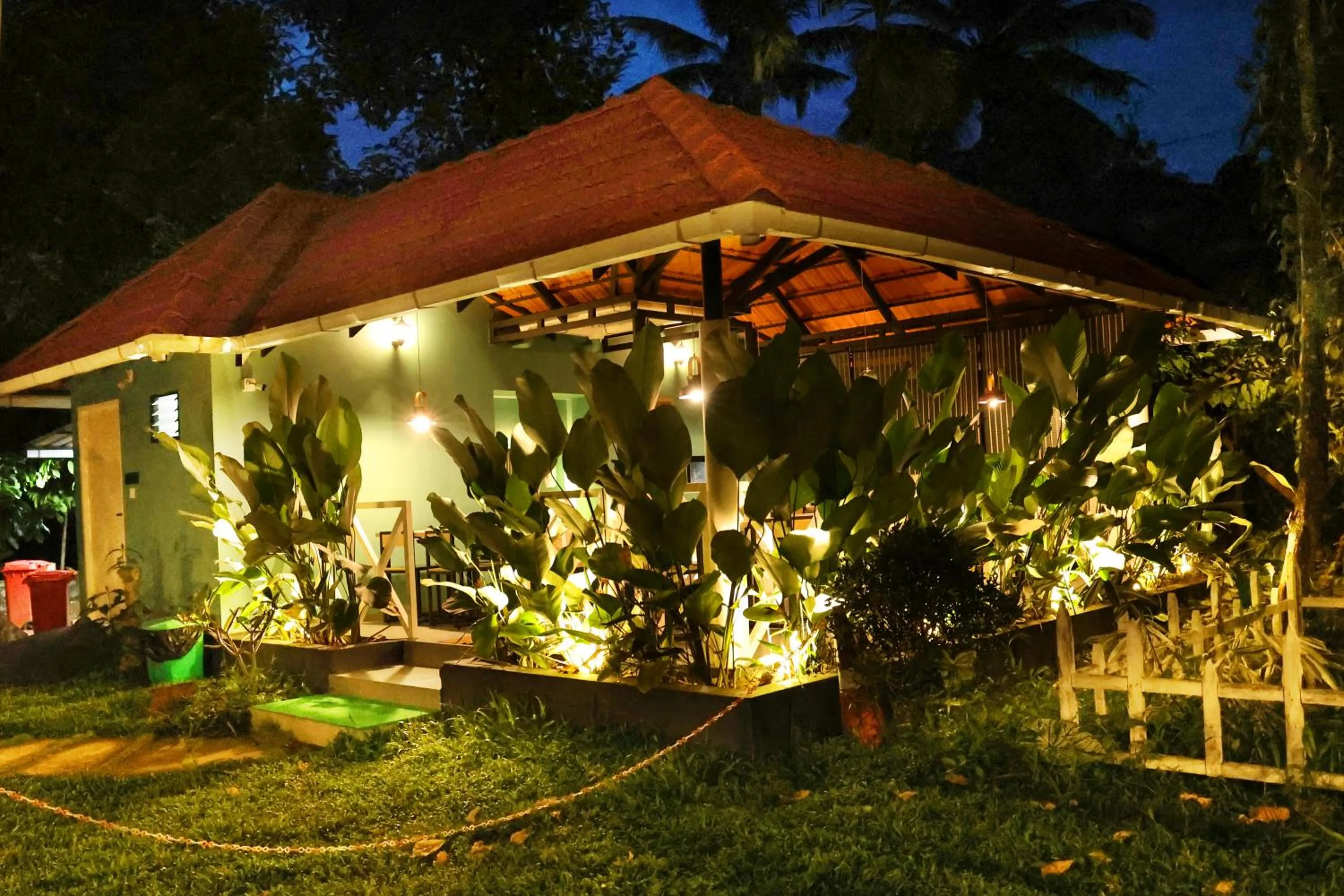 Restaurant/places to eat in Bay View Suites, Vythiri, Wayanad