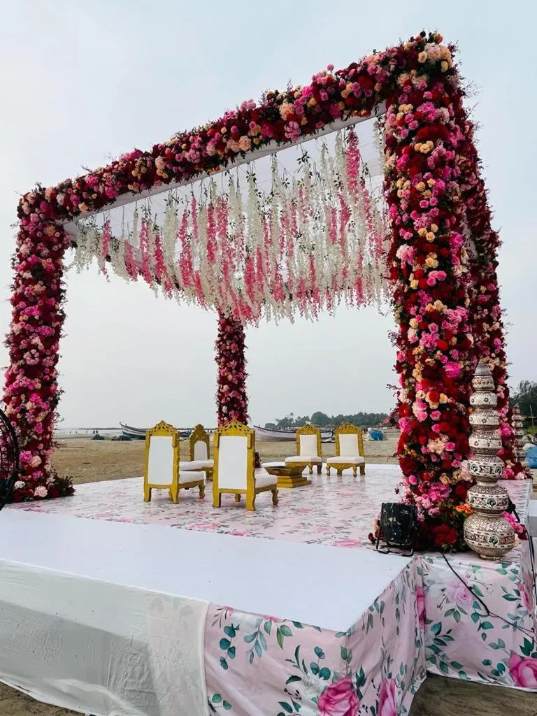 Foxoso La Beach Resort & Spa