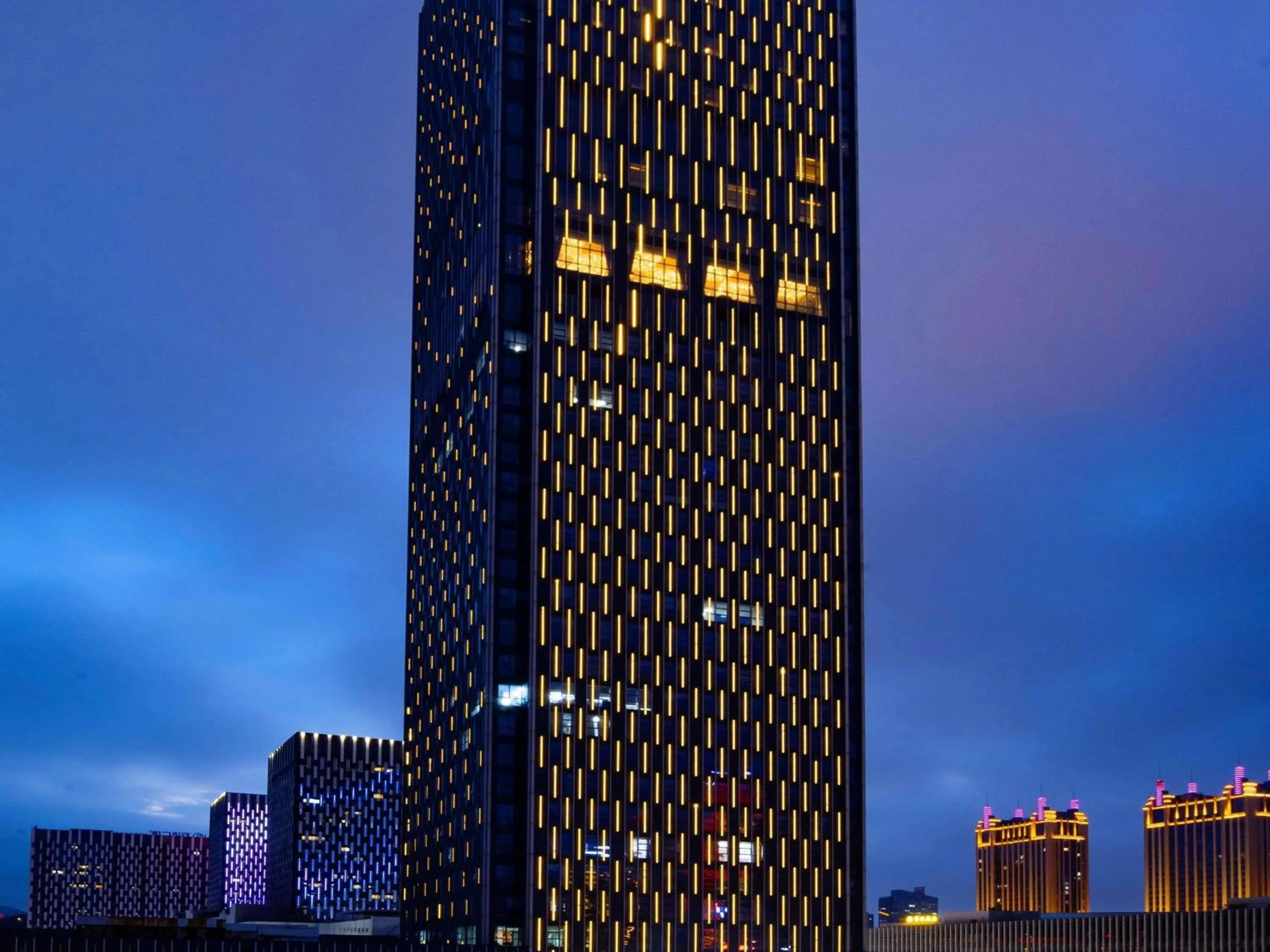 Property building in Pullman Yantai Center