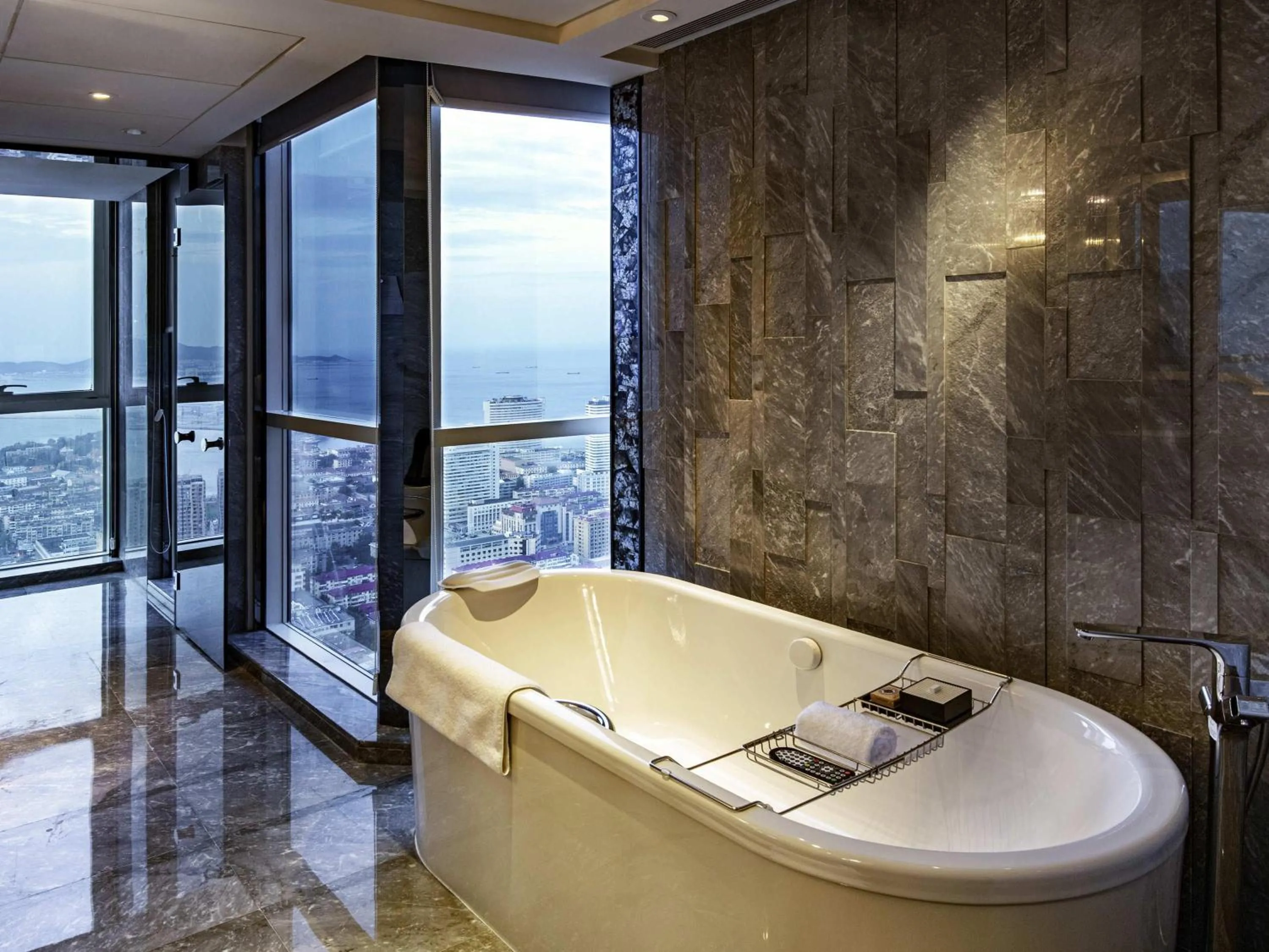 Bedroom in Pullman Yantai Center