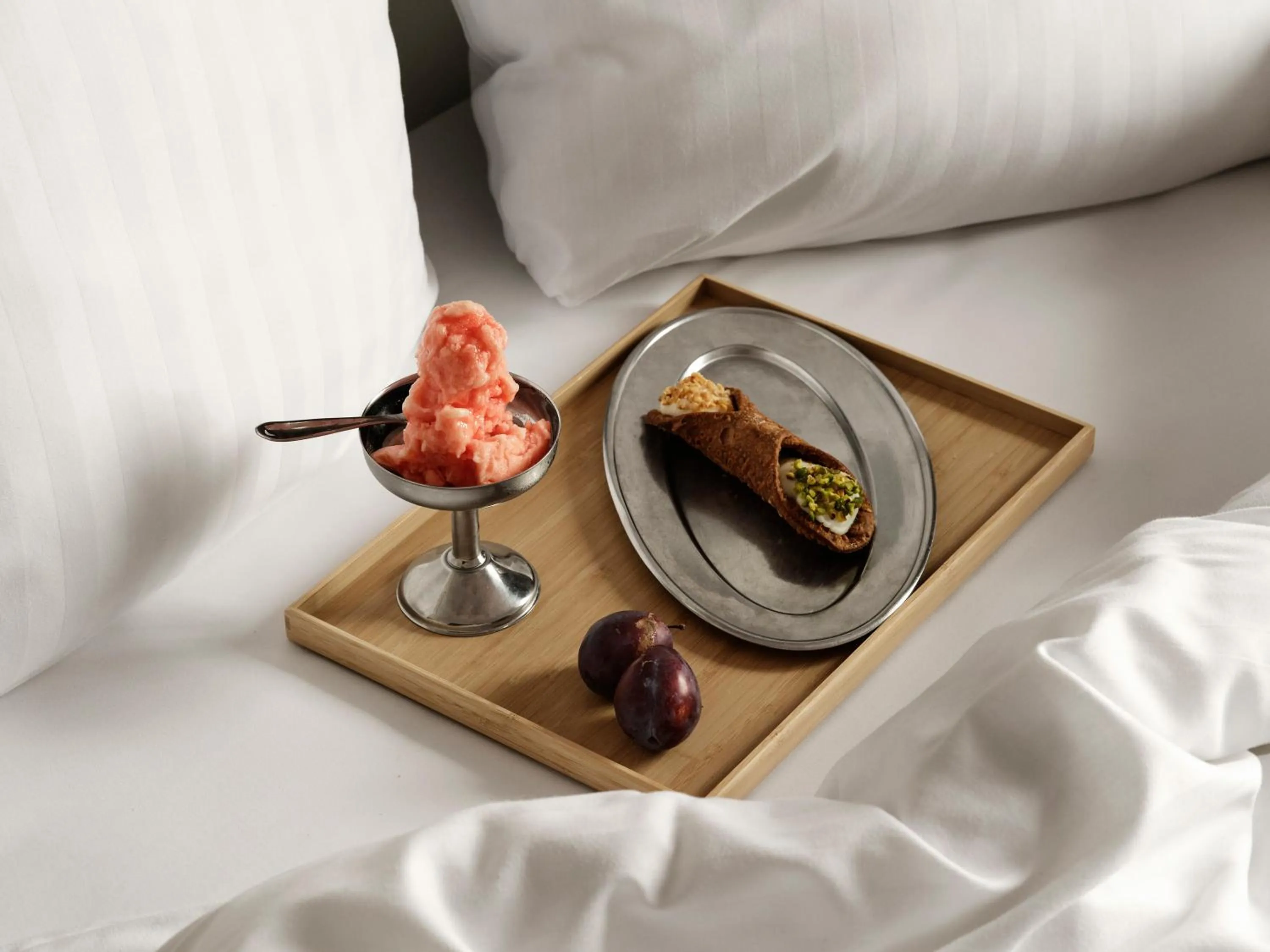 Bed in Mekano Apartment Hotel