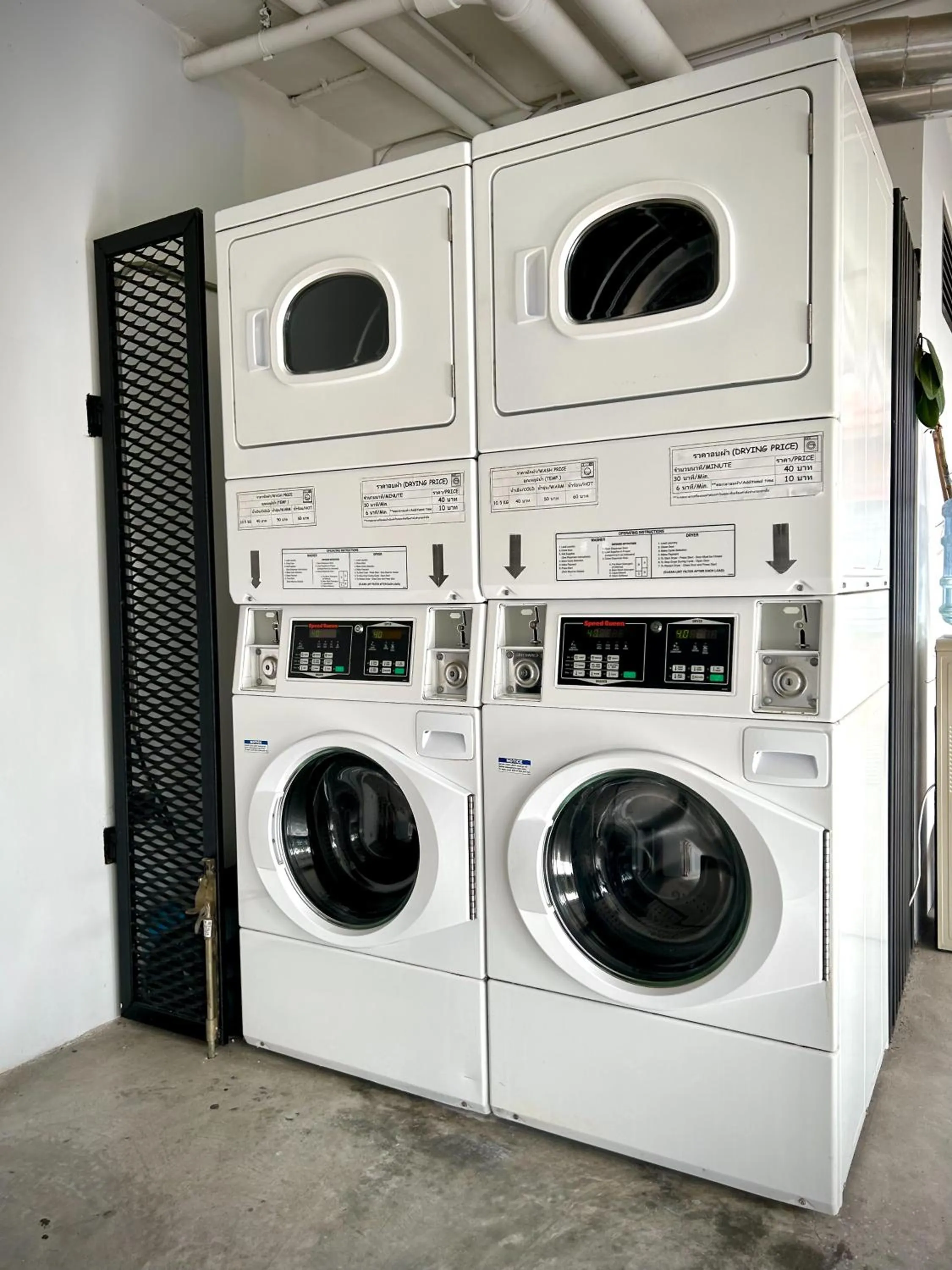 washing machine in Parrish Serviced Apartment