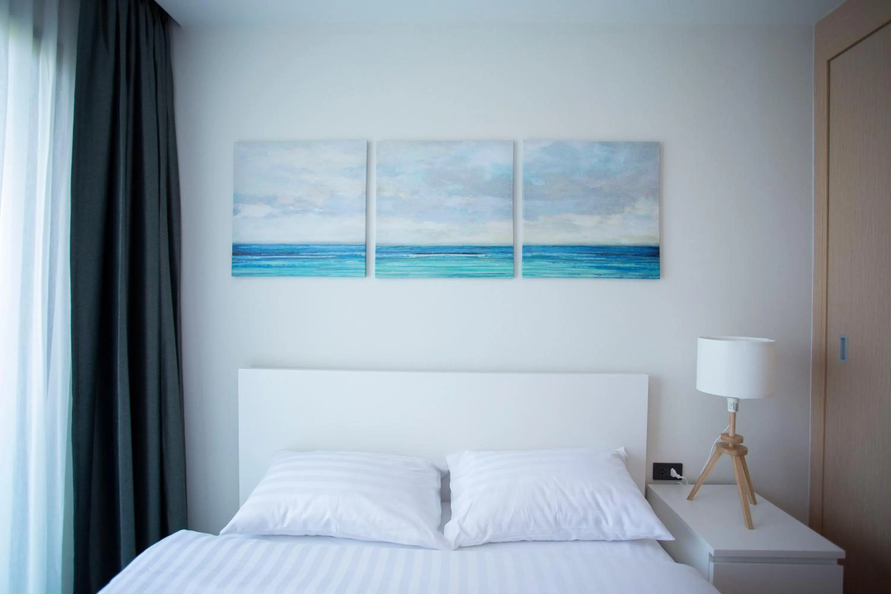 Bed in Parrish Serviced Apartment