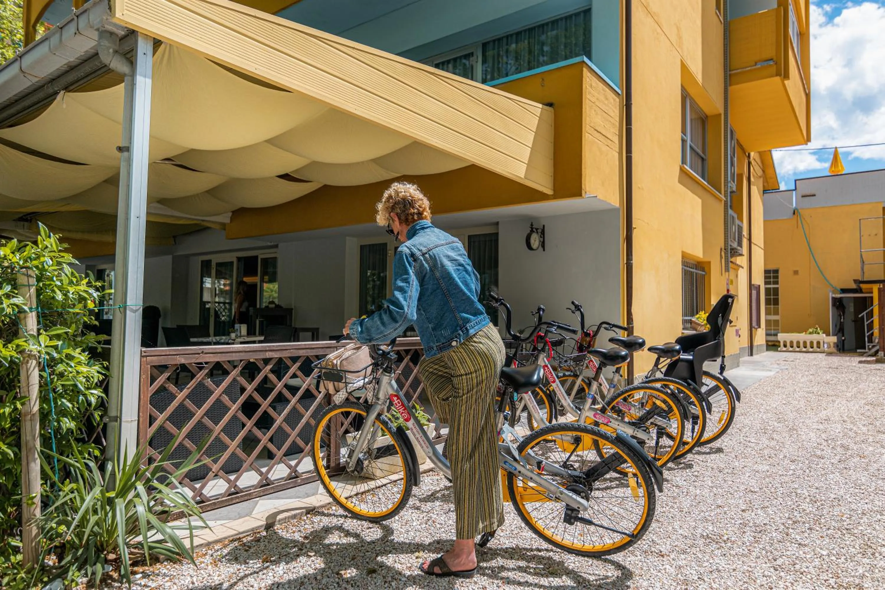 Cycling in Hotel & Residence Parador