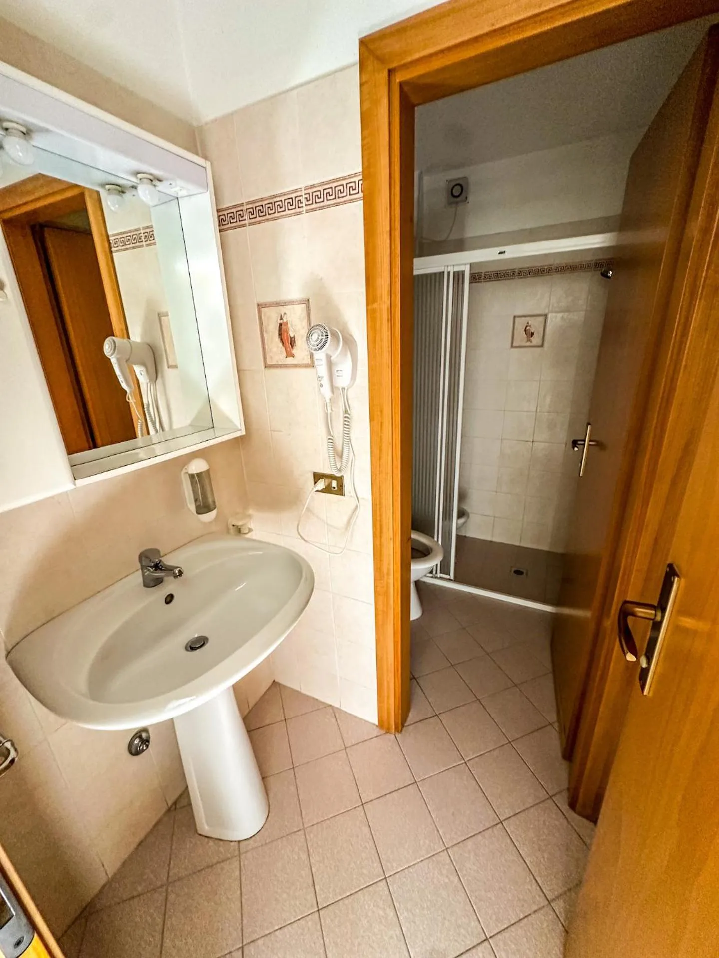 Shower in Hotel & Residence Parador