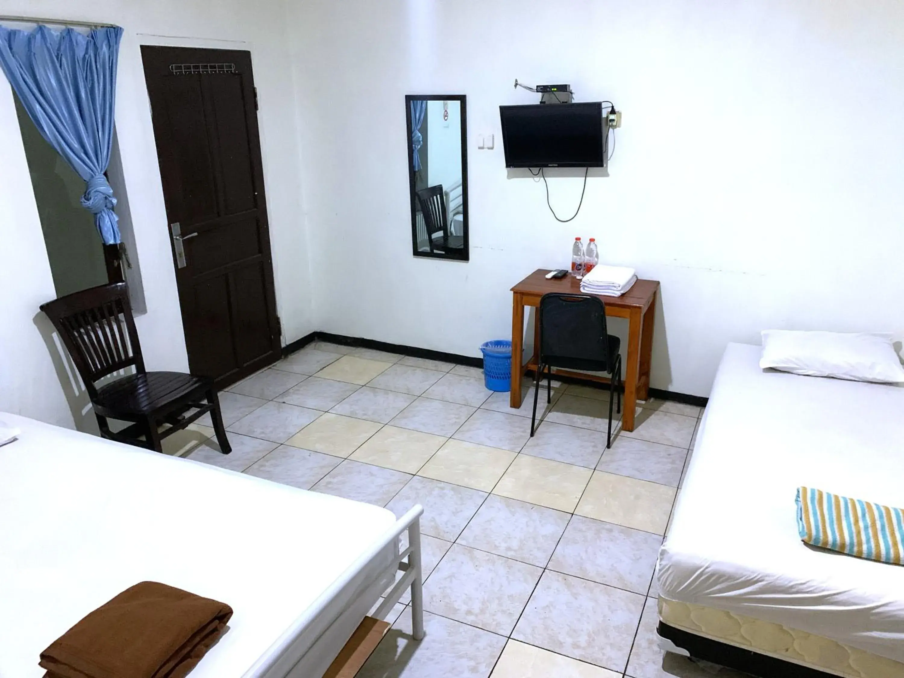 Family Room in Sawojajar Inn Family Room in Sawojajar Inn