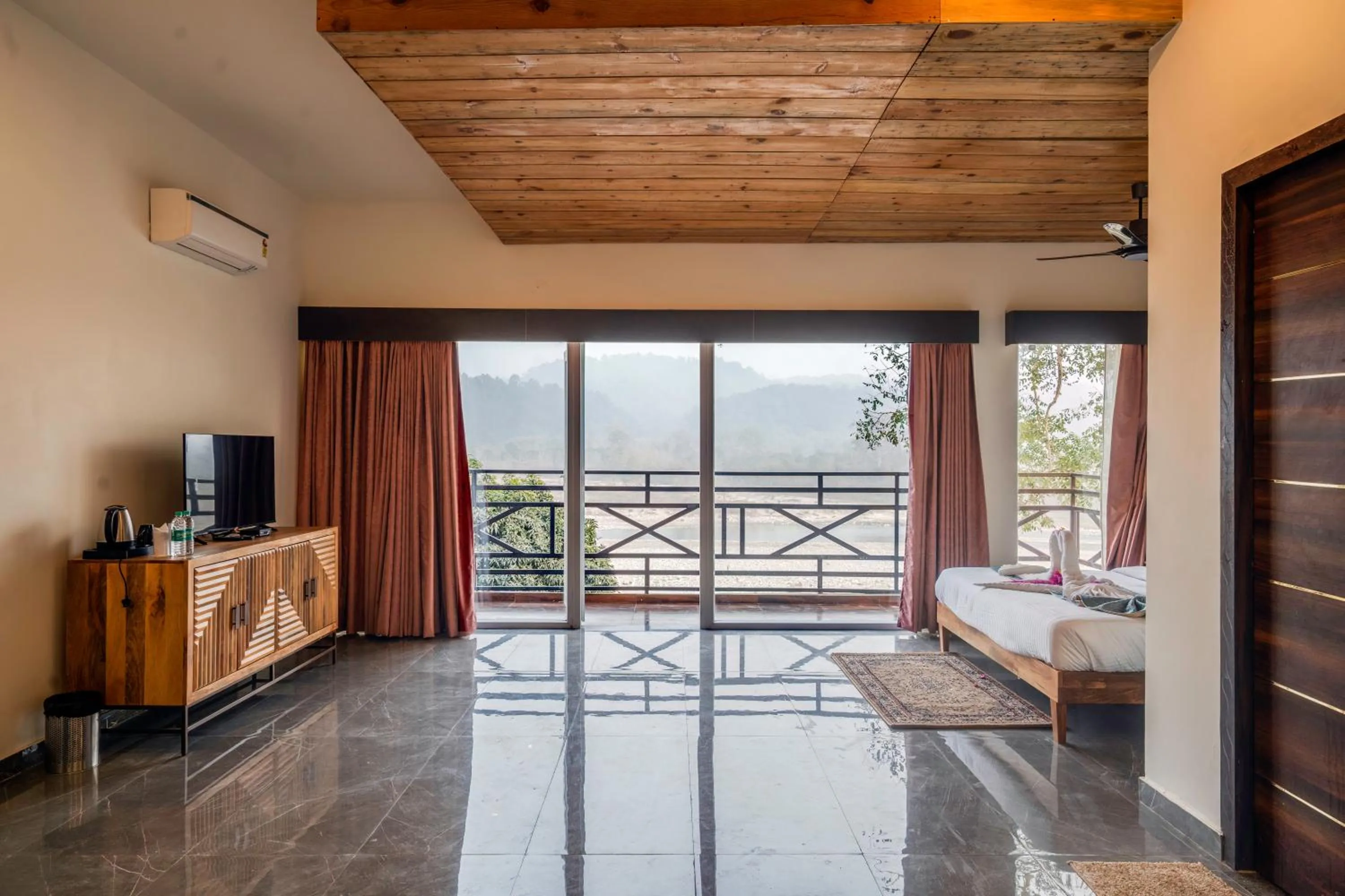 TV and multimedia in La Perle River Resort By Excel Hotels & Resorts