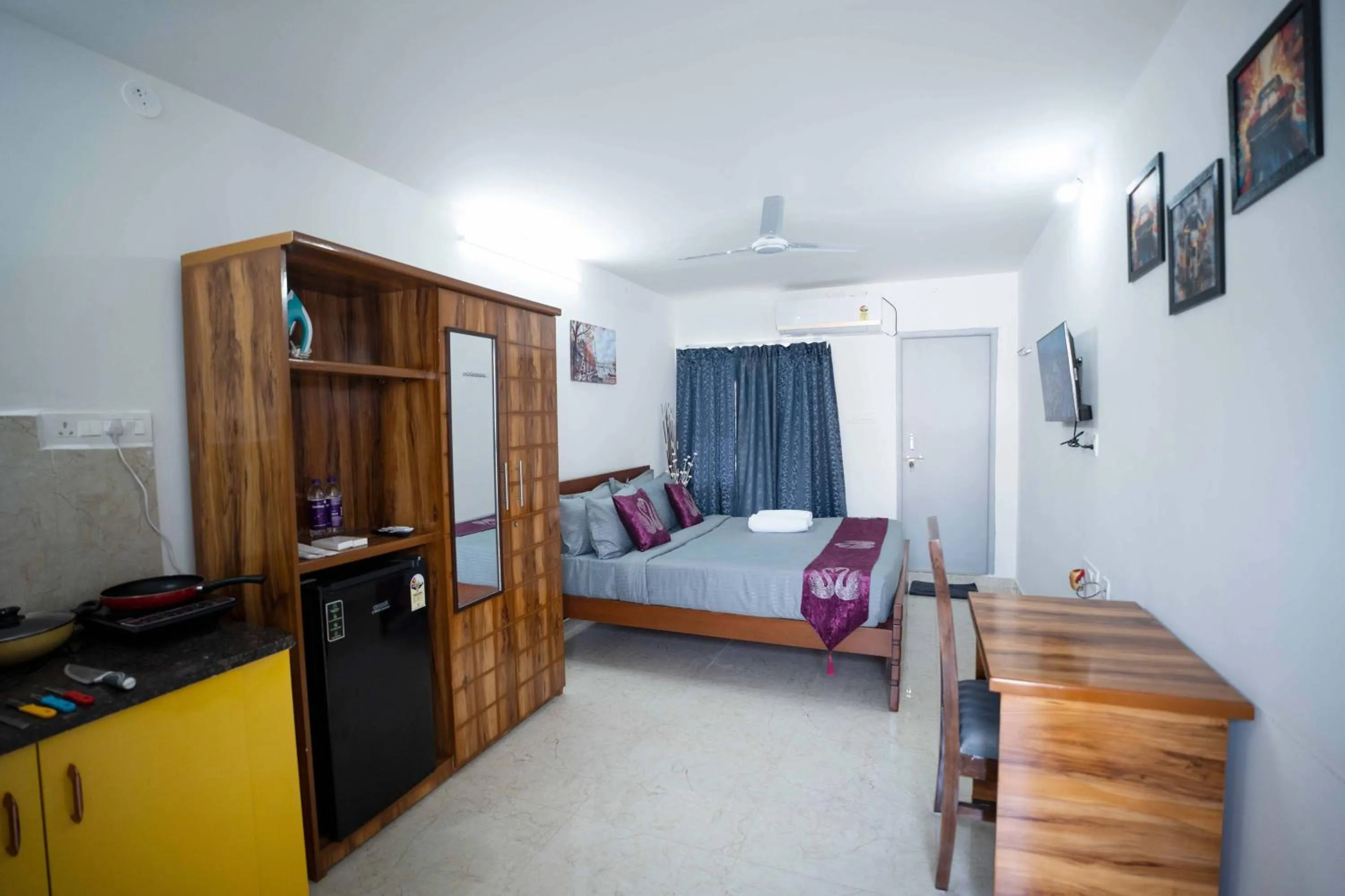 Photo of the whole room in Yellow Bells Studios And Suites