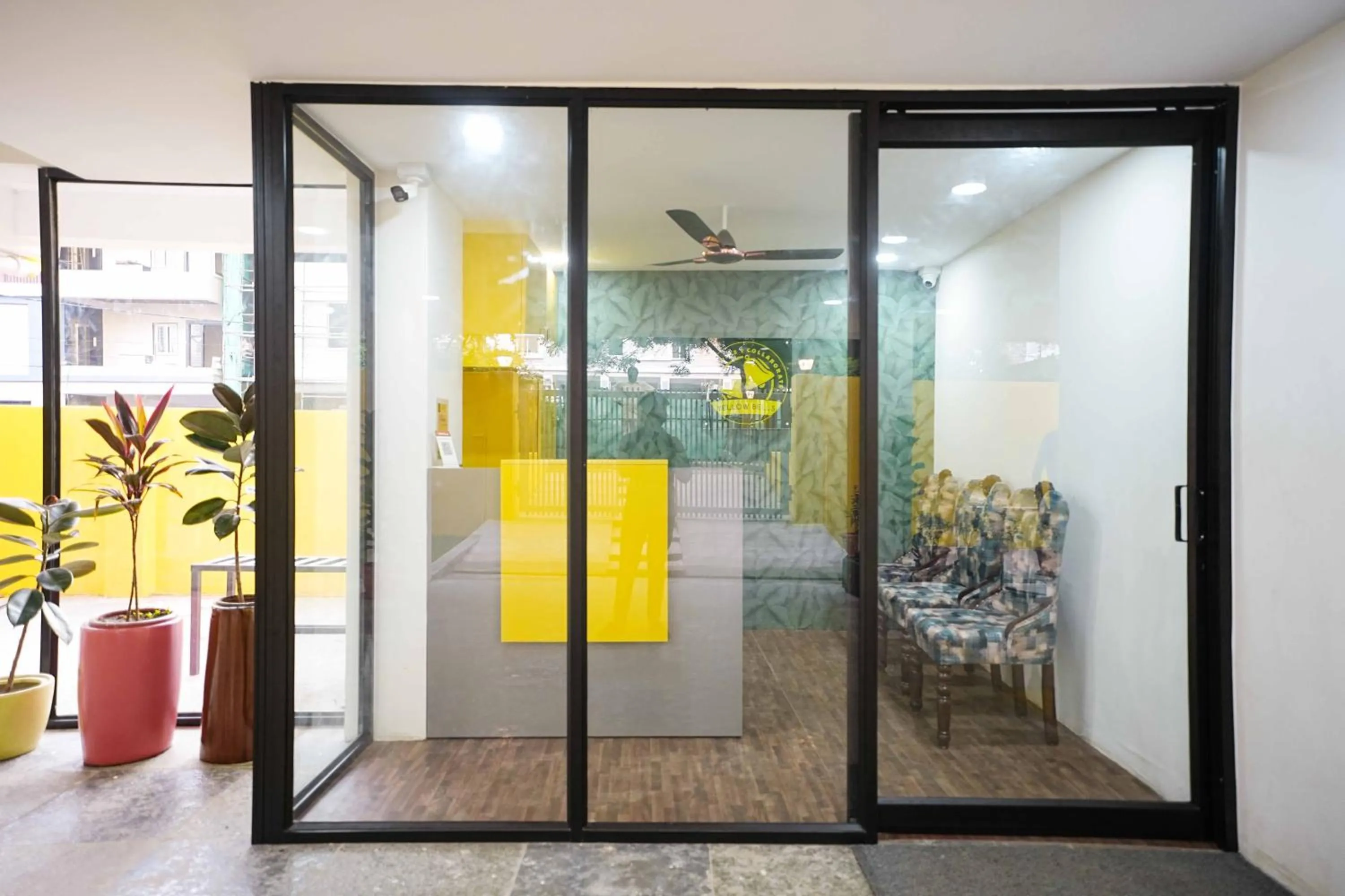 Lobby or reception in Yellow Bells Studios And Suites