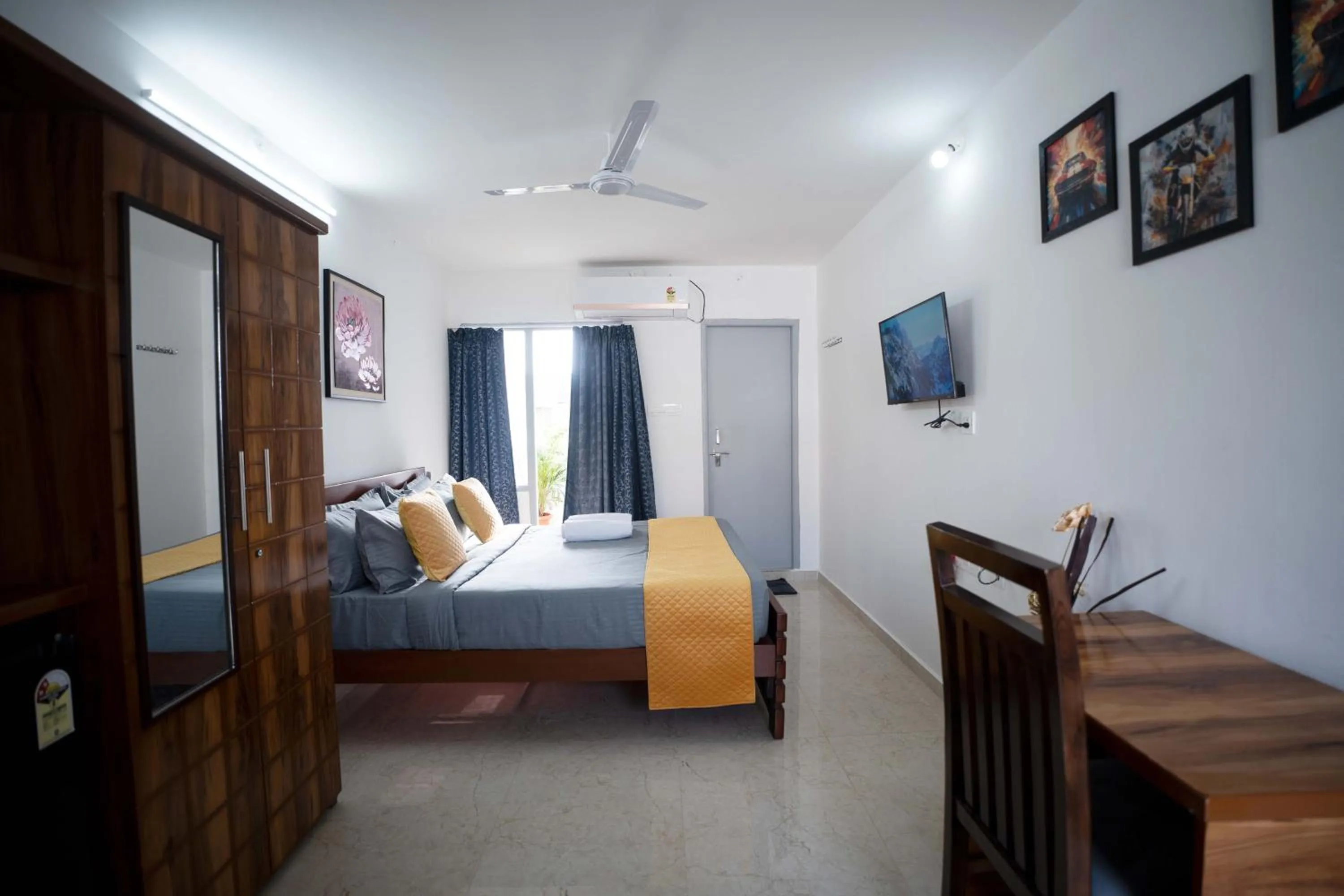 Bedroom, Bed in Yellow Bells Studios And Suites