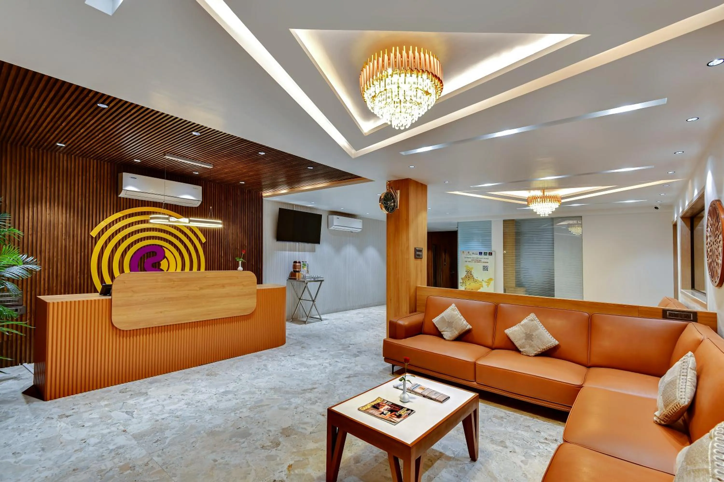 Lobby or reception in Click Hotel Royal Pearl, Galenda, Dahej