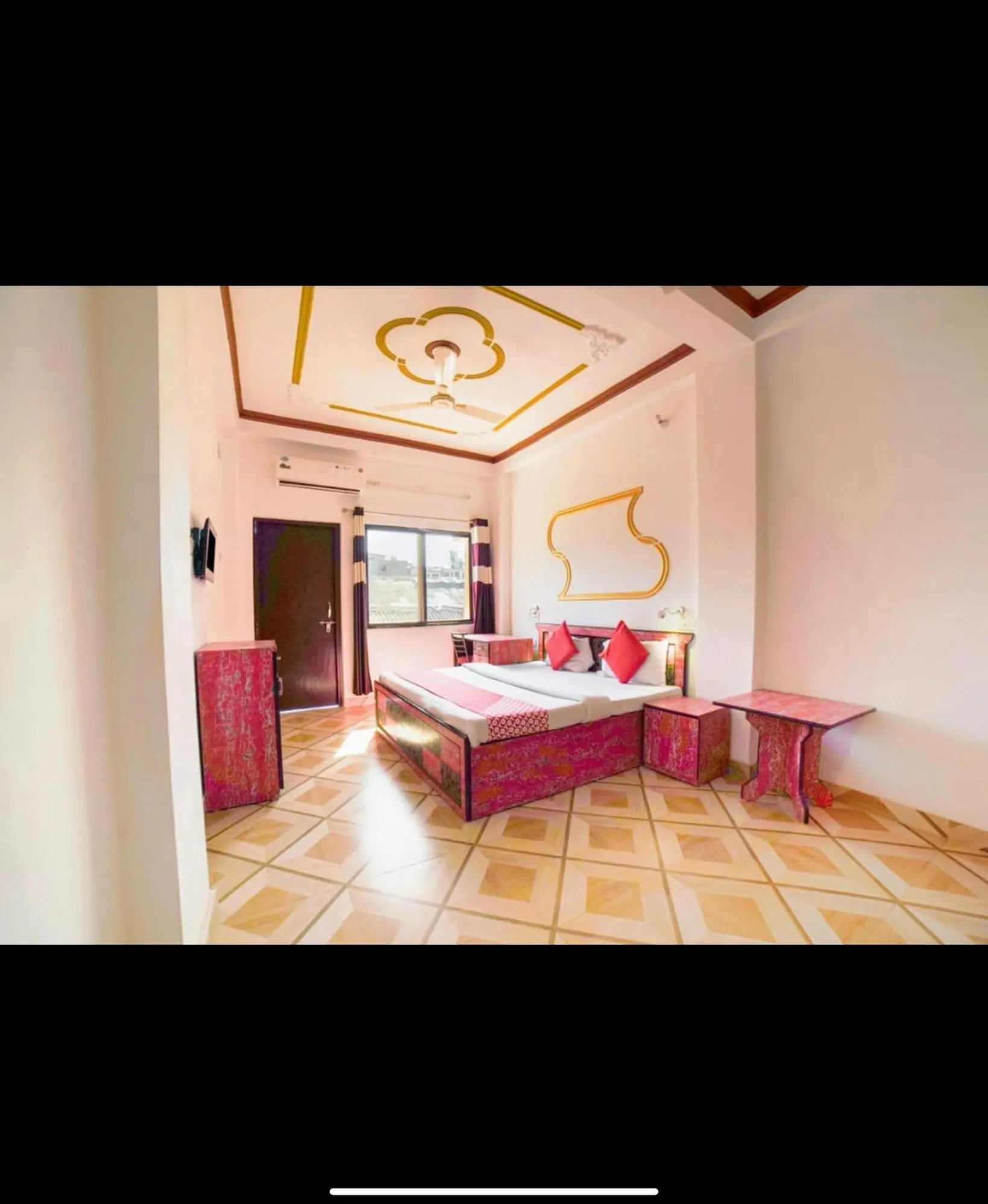 Property building in Hashtagg hostel and hotel