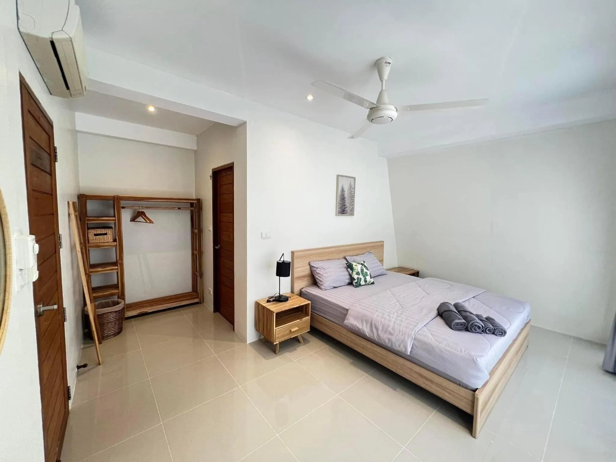 Bed in Chill Lay Resort Donsak