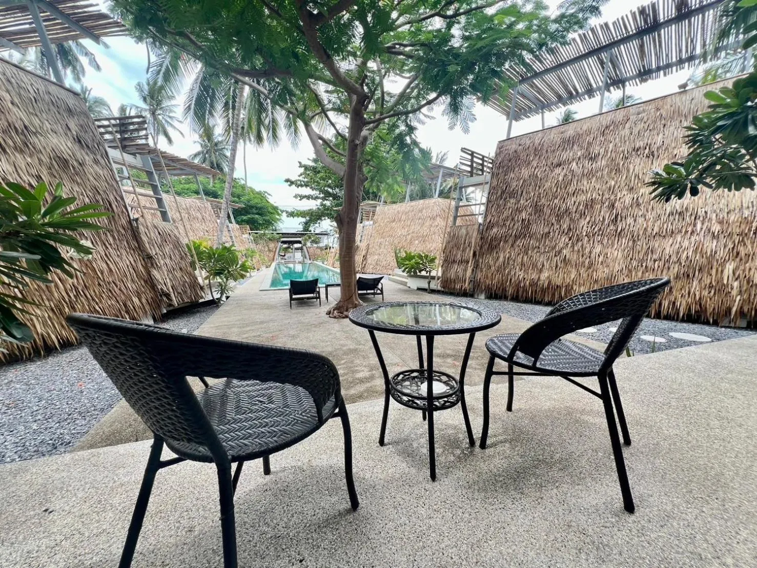 Patio in Chill Lay Resort Donsak