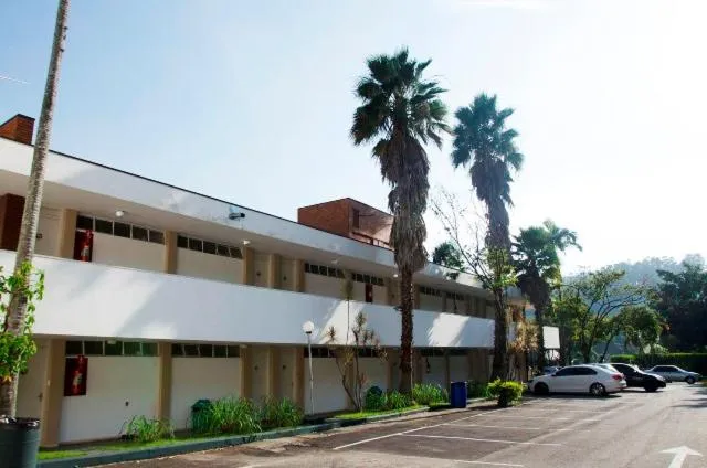 Property building in GoldMen Business Louveira