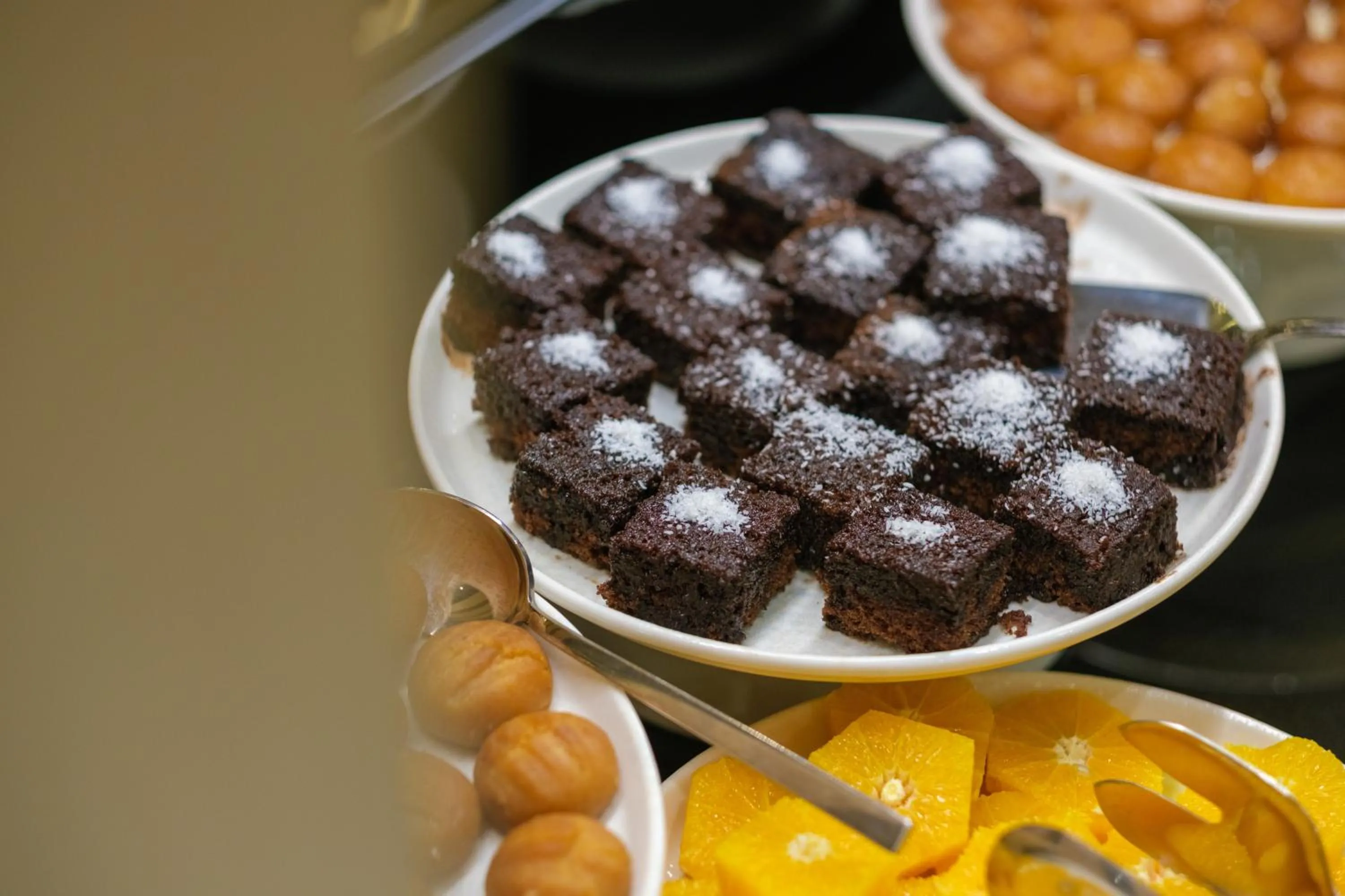 Restaurant/places to eat in Caddem Inn Hotel