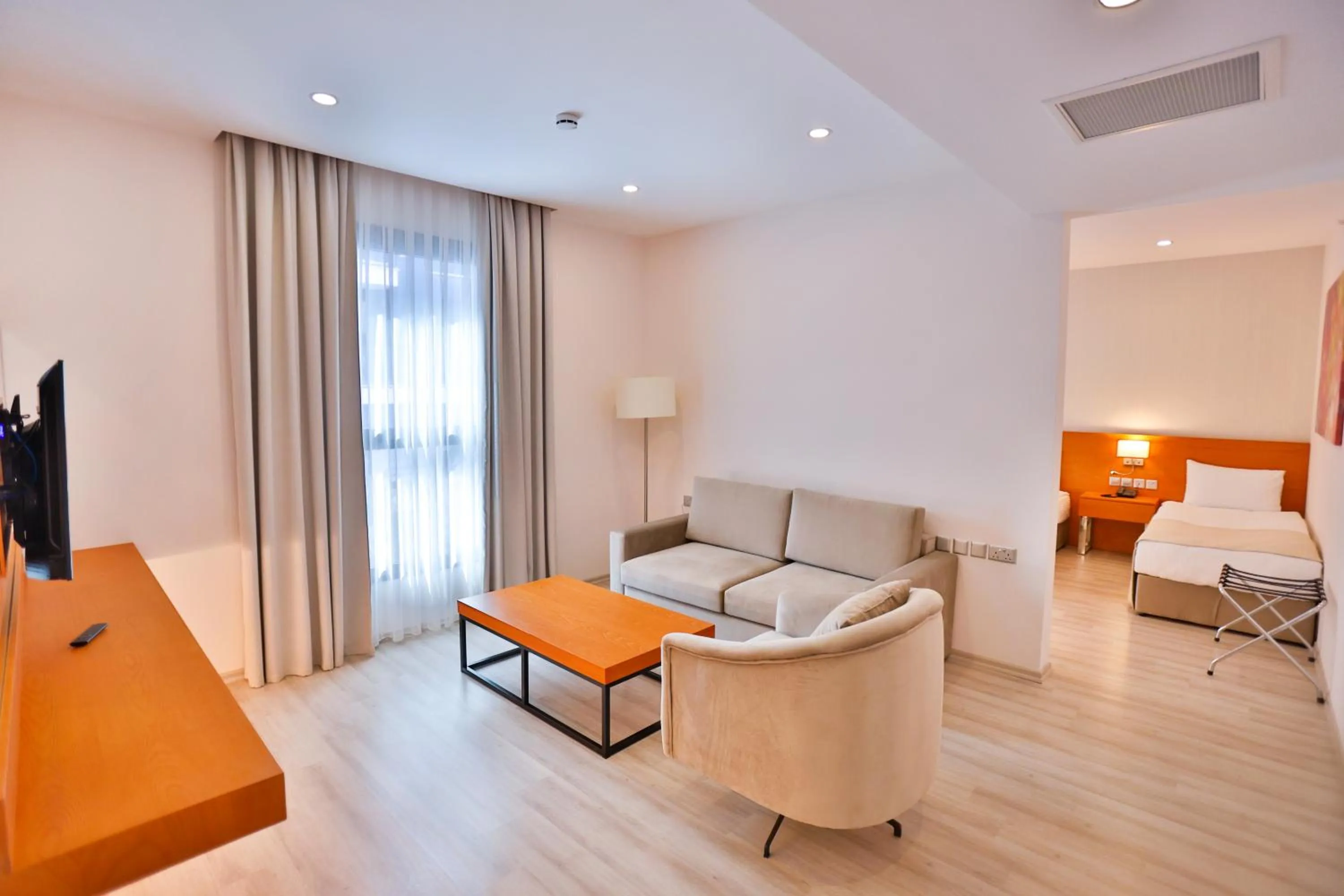 Bed in Caddem Inn Hotel