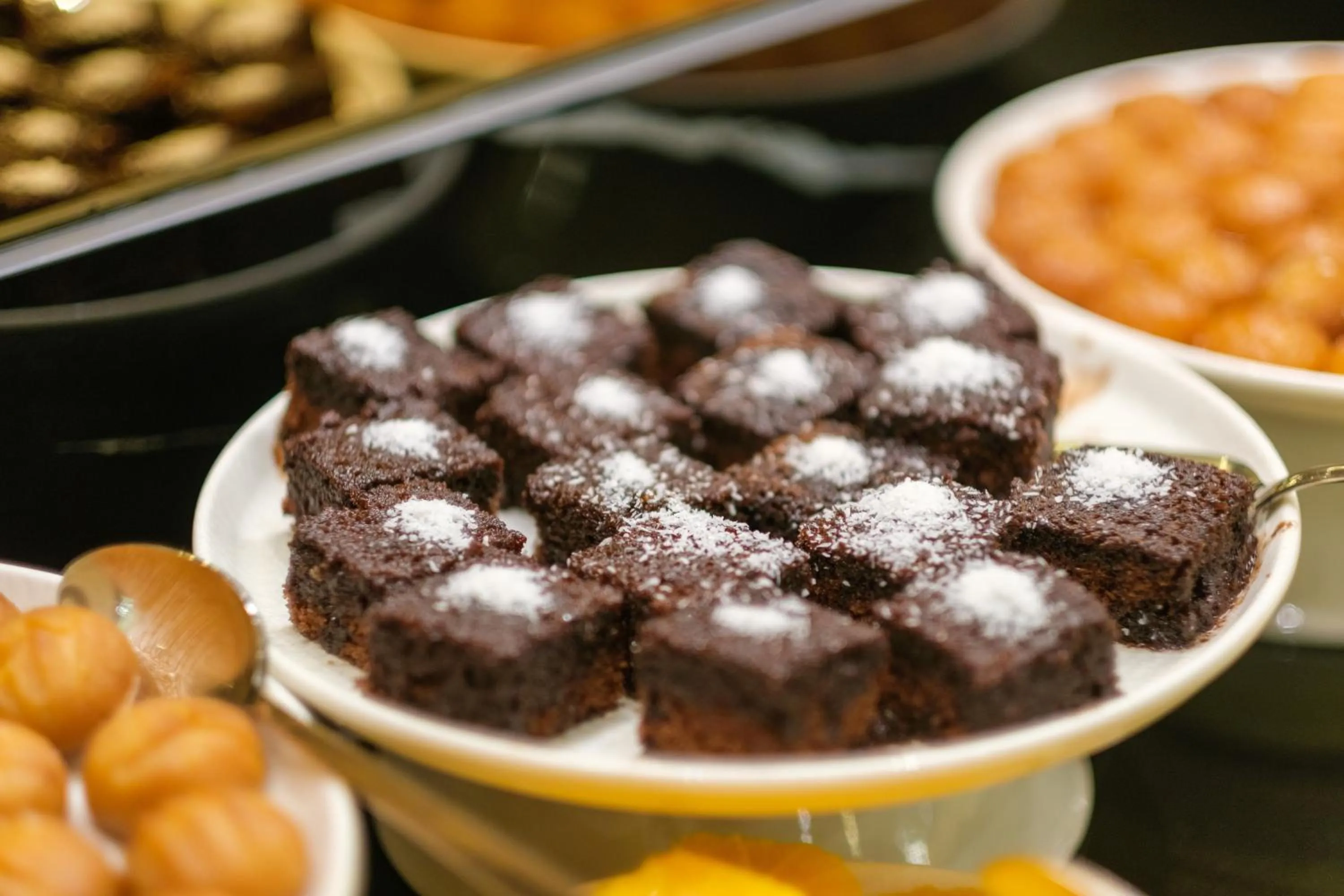 Restaurant/places to eat in Caddem Inn Hotel