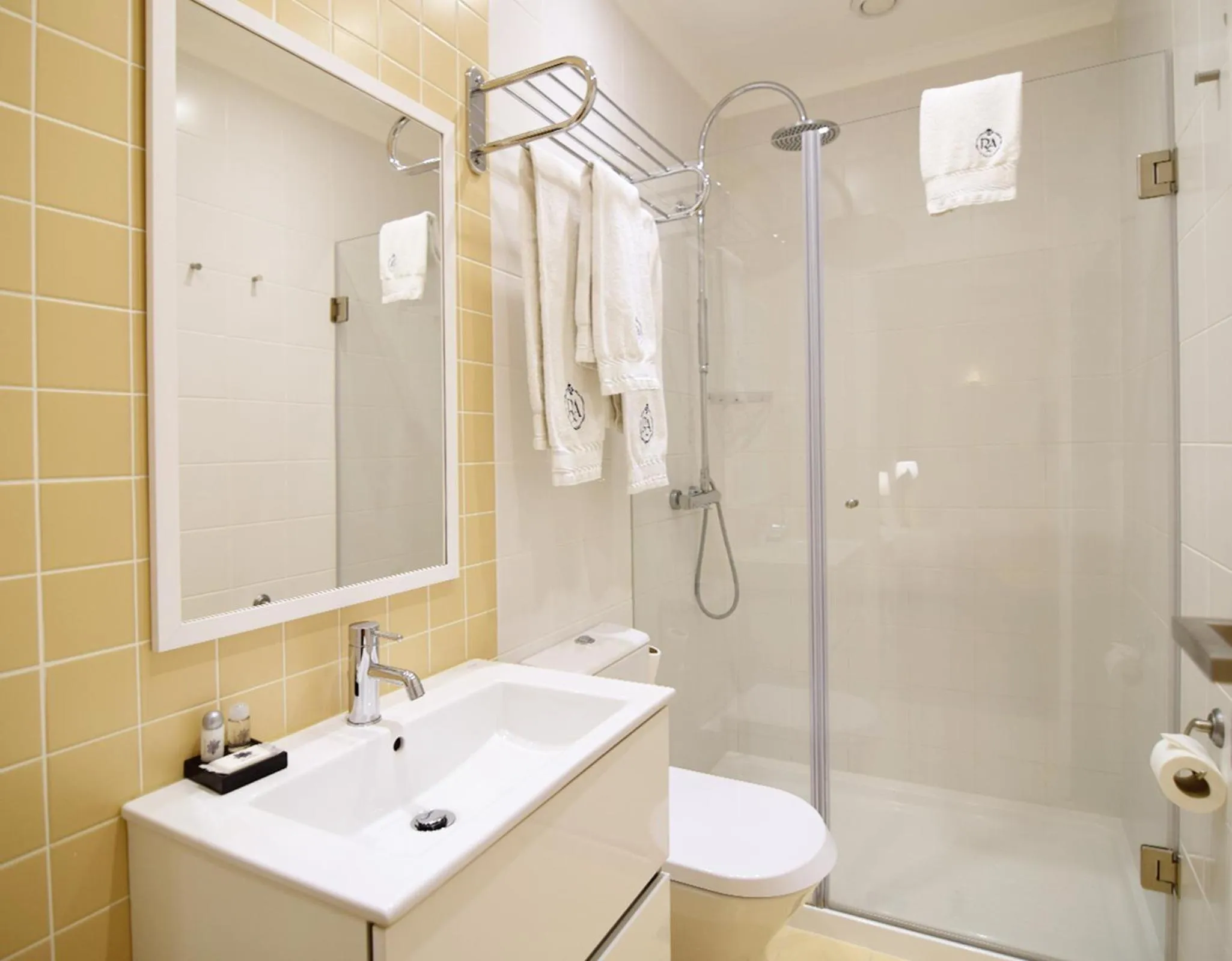 Bathroom in Rossio Apartments