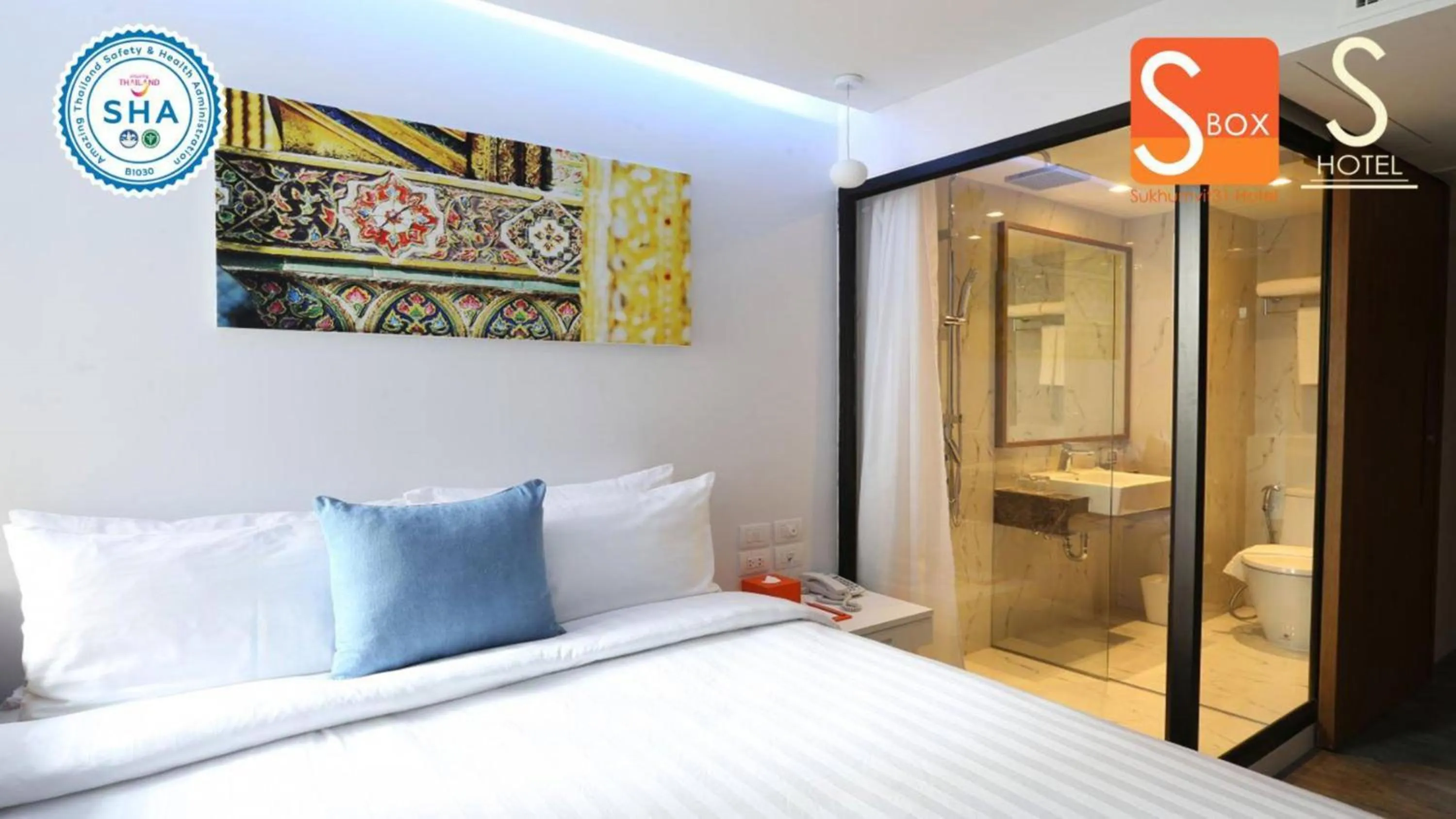 Bed in S Box Sukhumvit Hotel