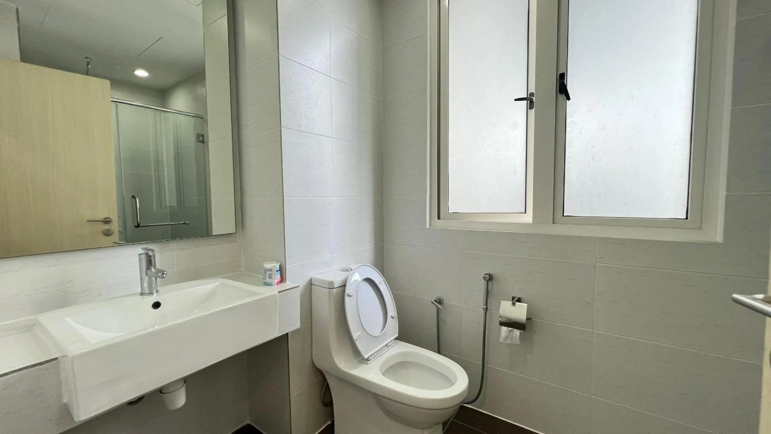 Encorp Marina 2 BR,6pax with bathtub