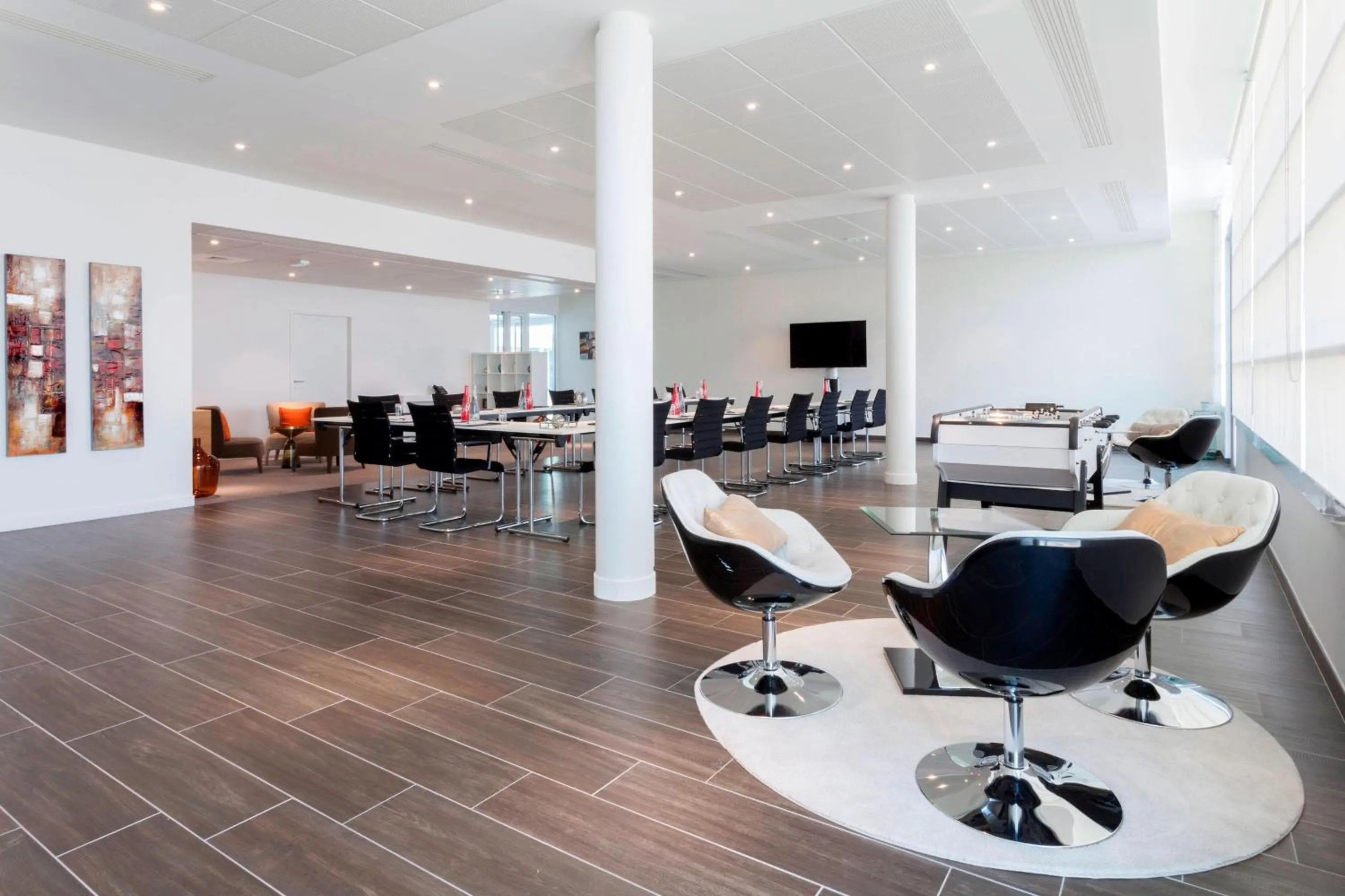 Meeting/conference room in AC Hotel by Marriott Paris Le Bourget Airport