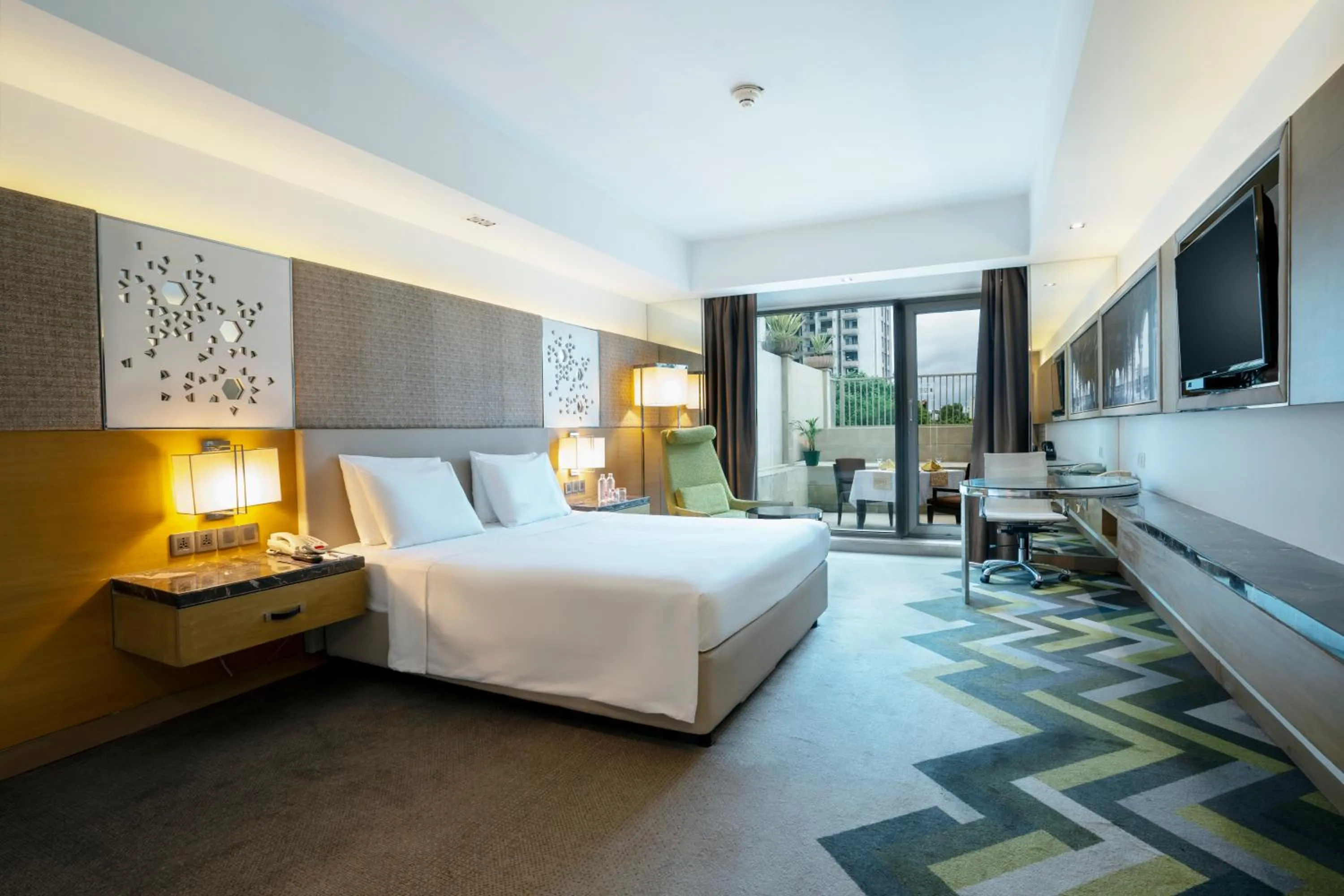 Bedroom, Bed in Courtyard by Marriott Agra