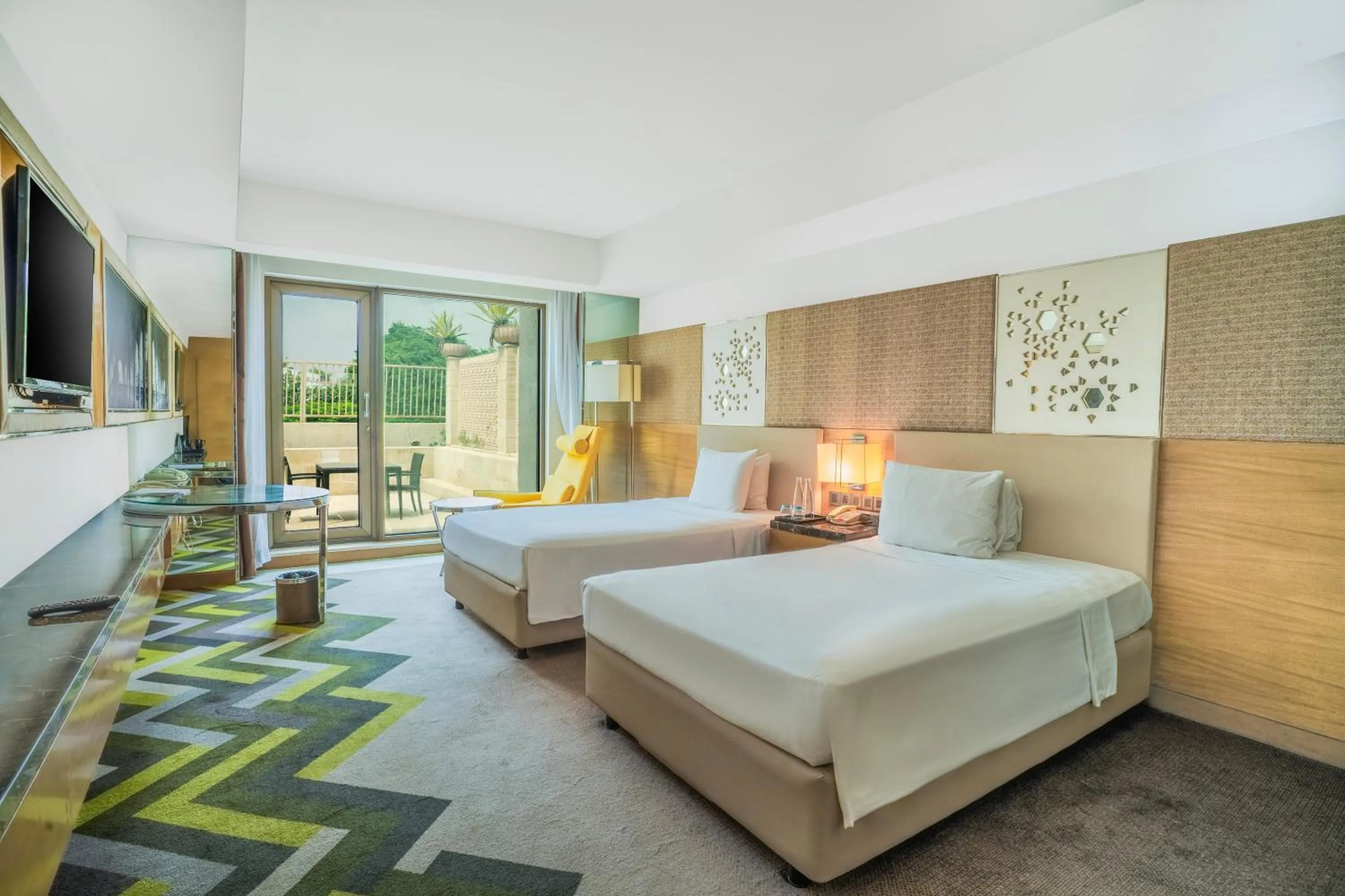 Bed in Courtyard by Marriott Agra