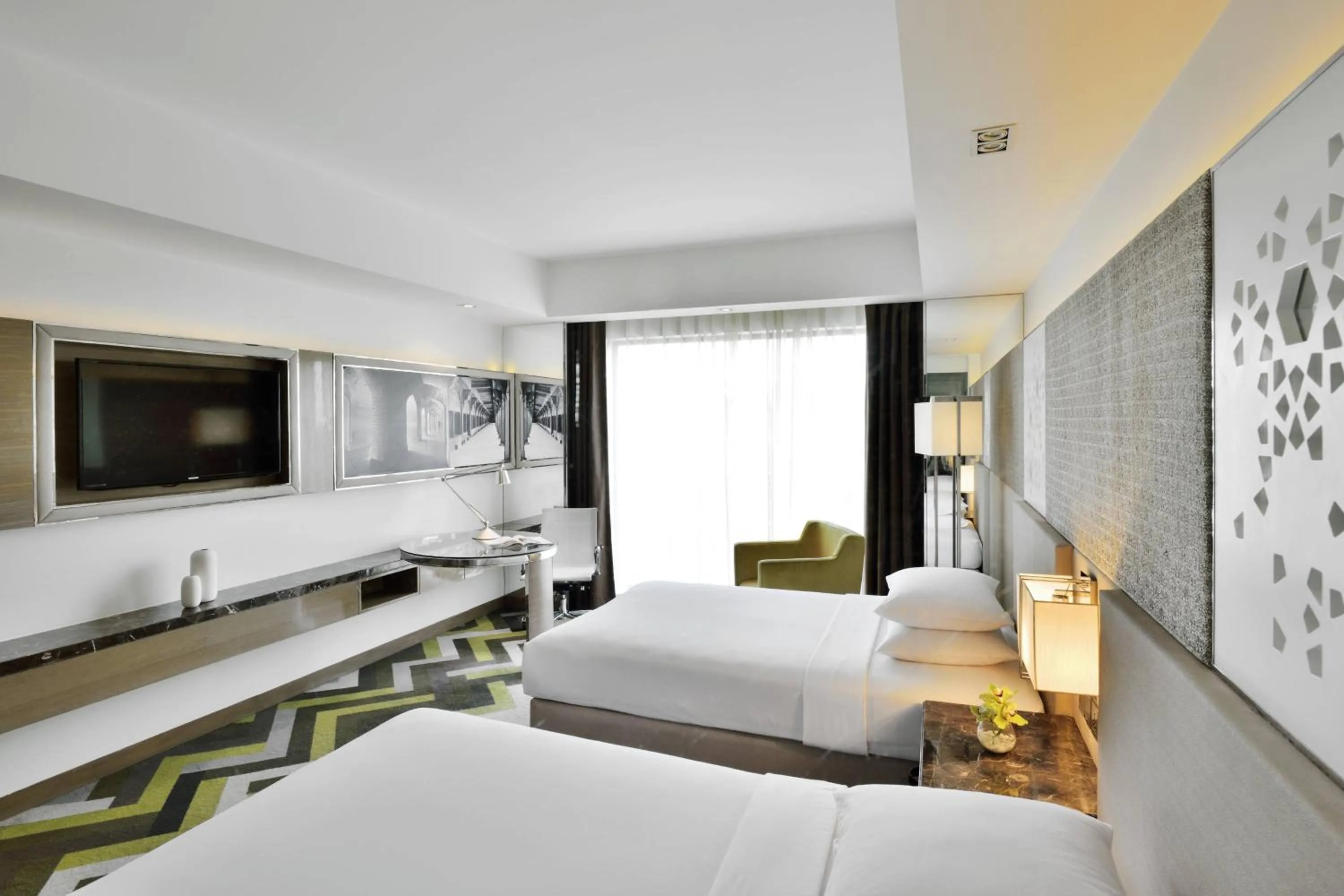 Photo of the whole room, Bed in Courtyard by Marriott Agra