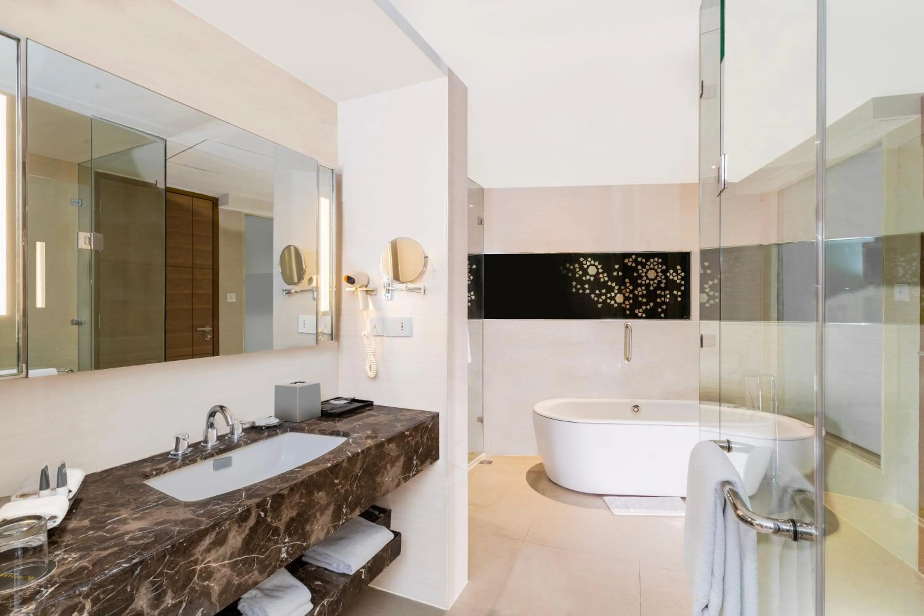 Bathroom in Courtyard by Marriott Agra